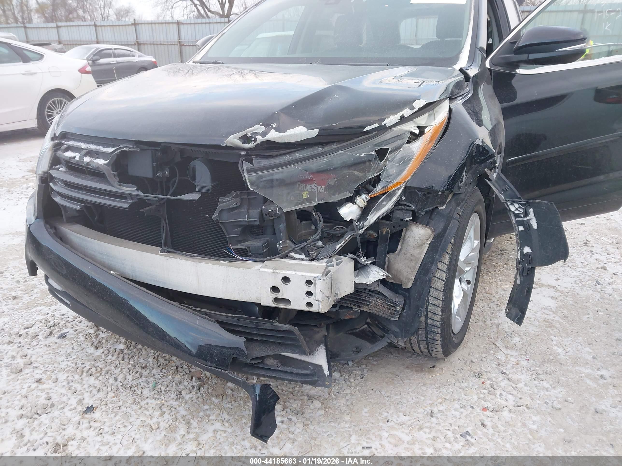 TOYOTA HIGHLANDER image 6