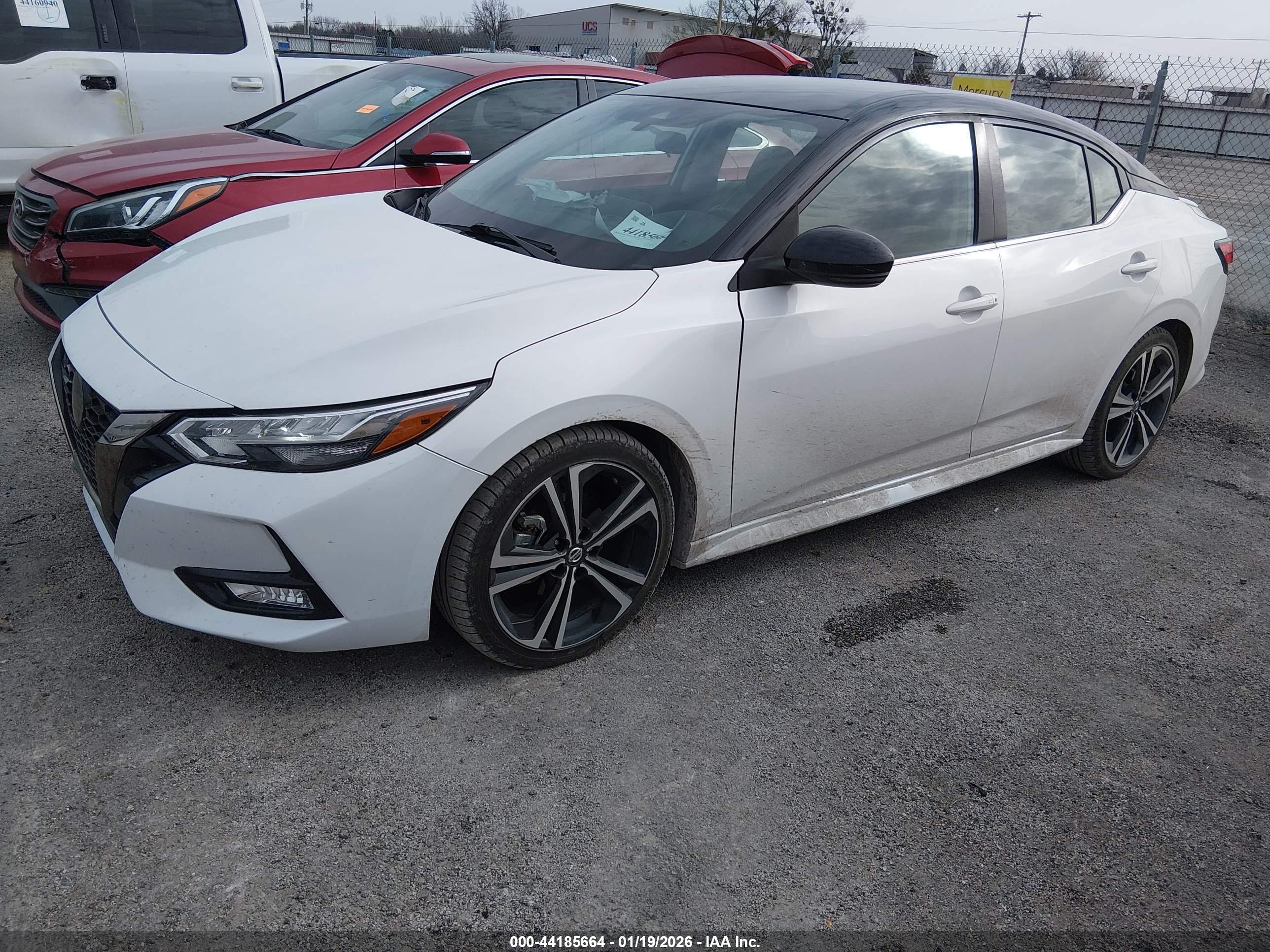 NISSAN SENTRA image 2