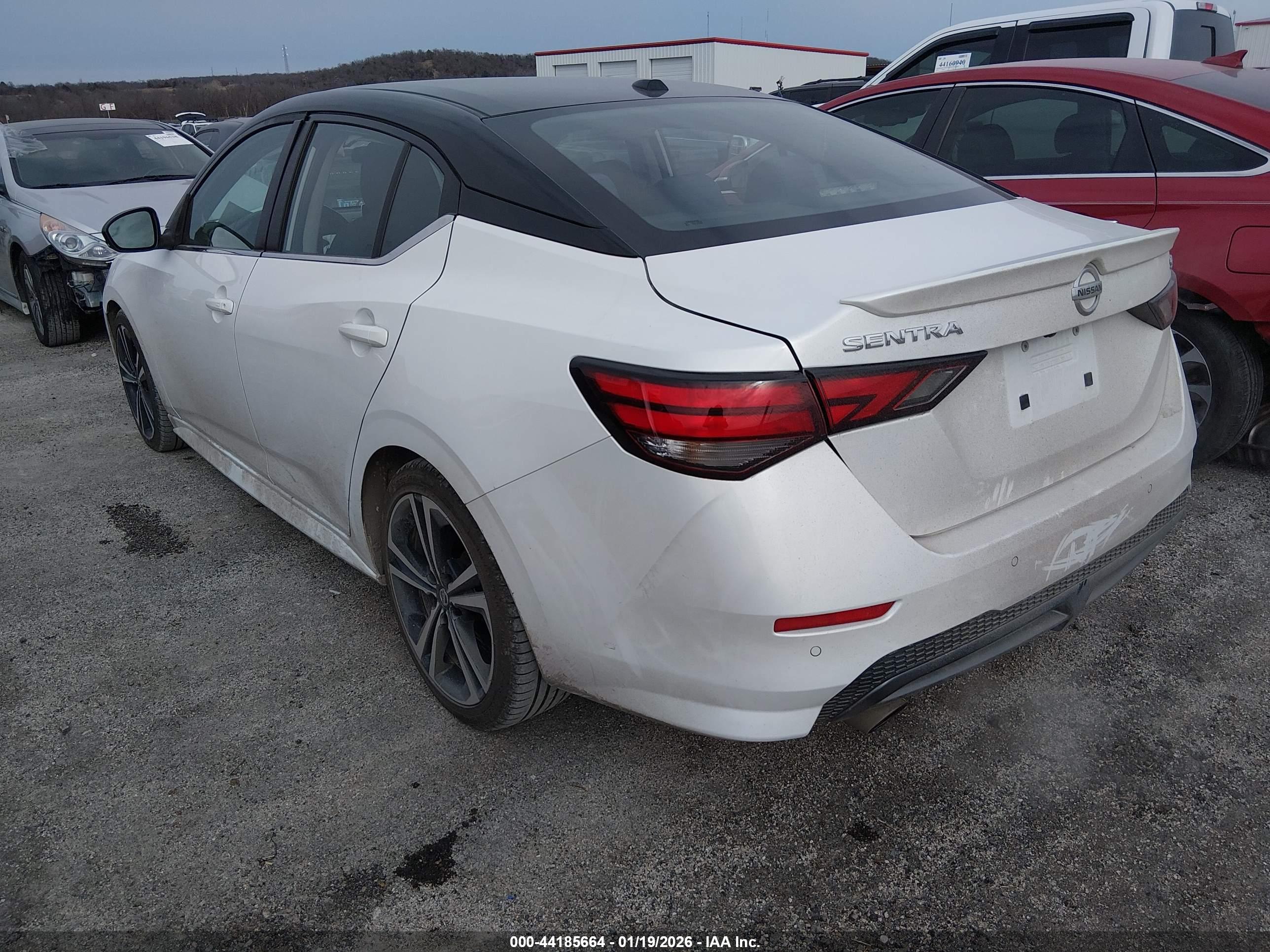 NISSAN SENTRA image 3