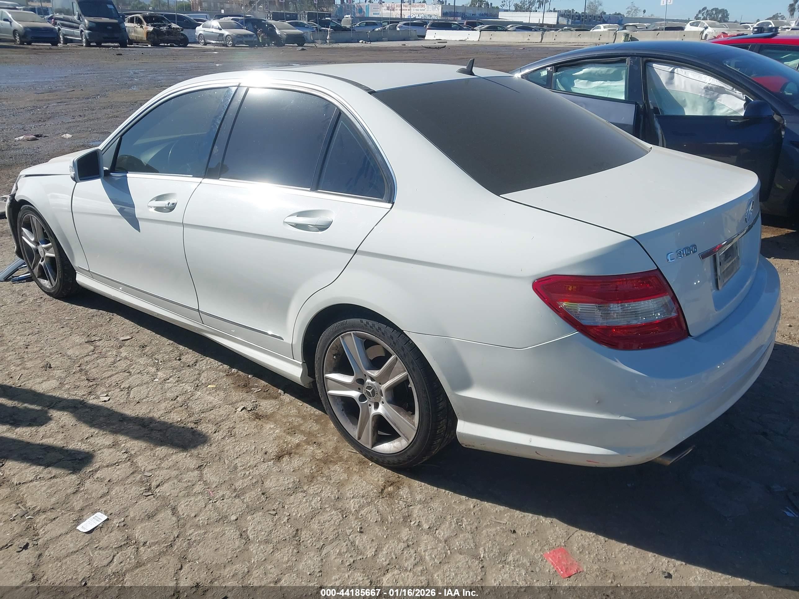 MERCEDES-BENZ C image 3