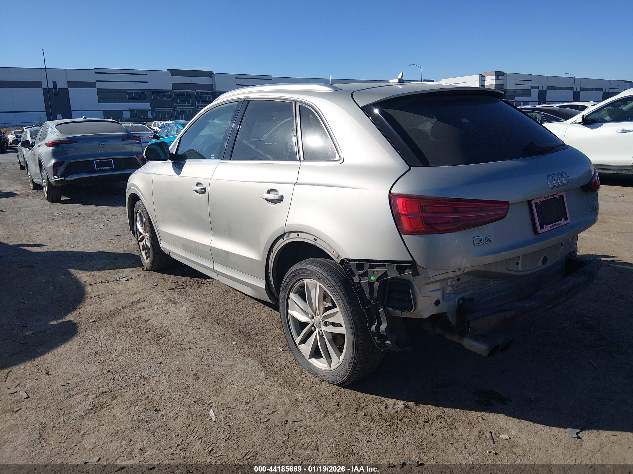 AUDI Q3 image 3