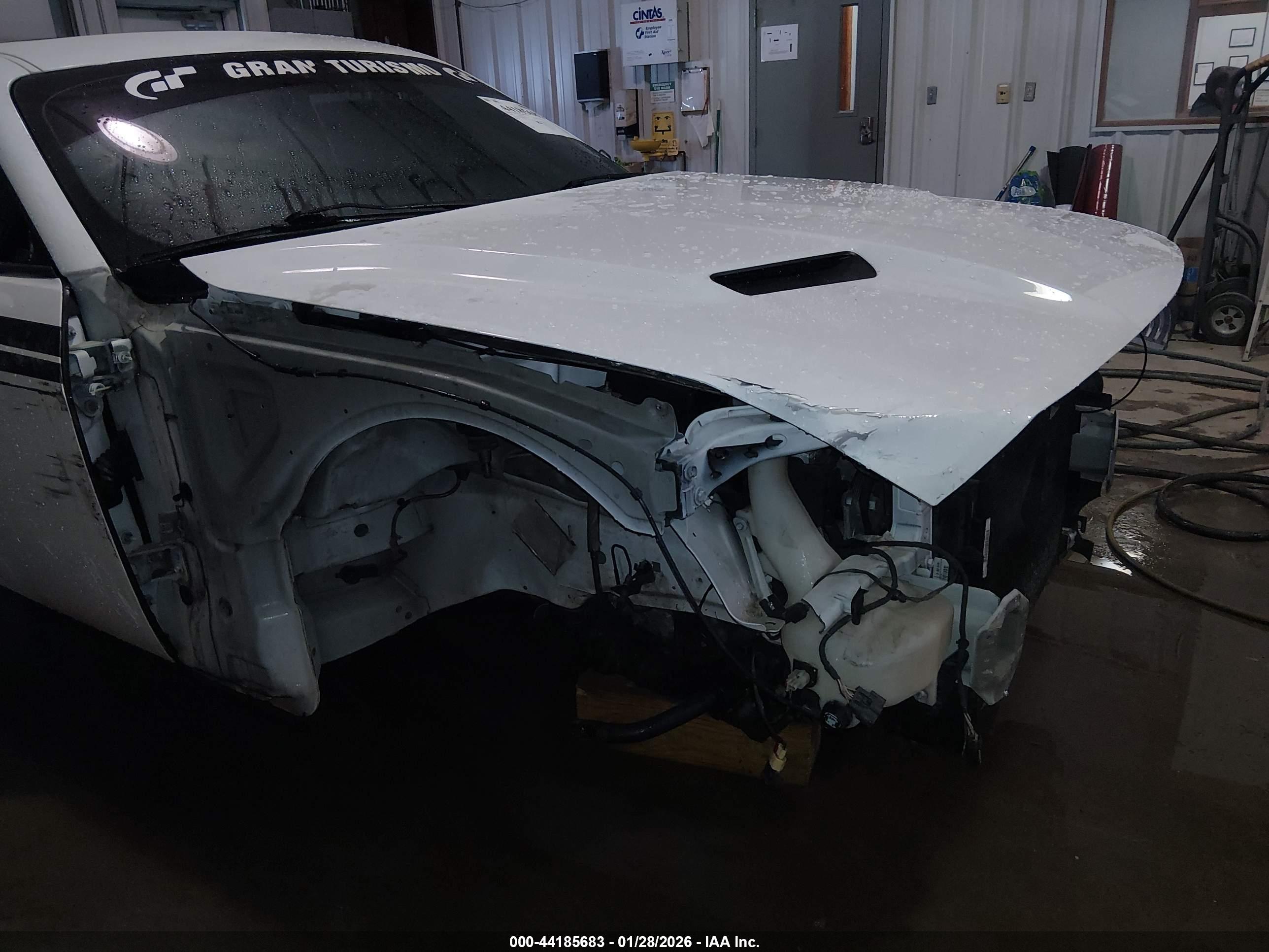 DODGE CHALLENGER image 6