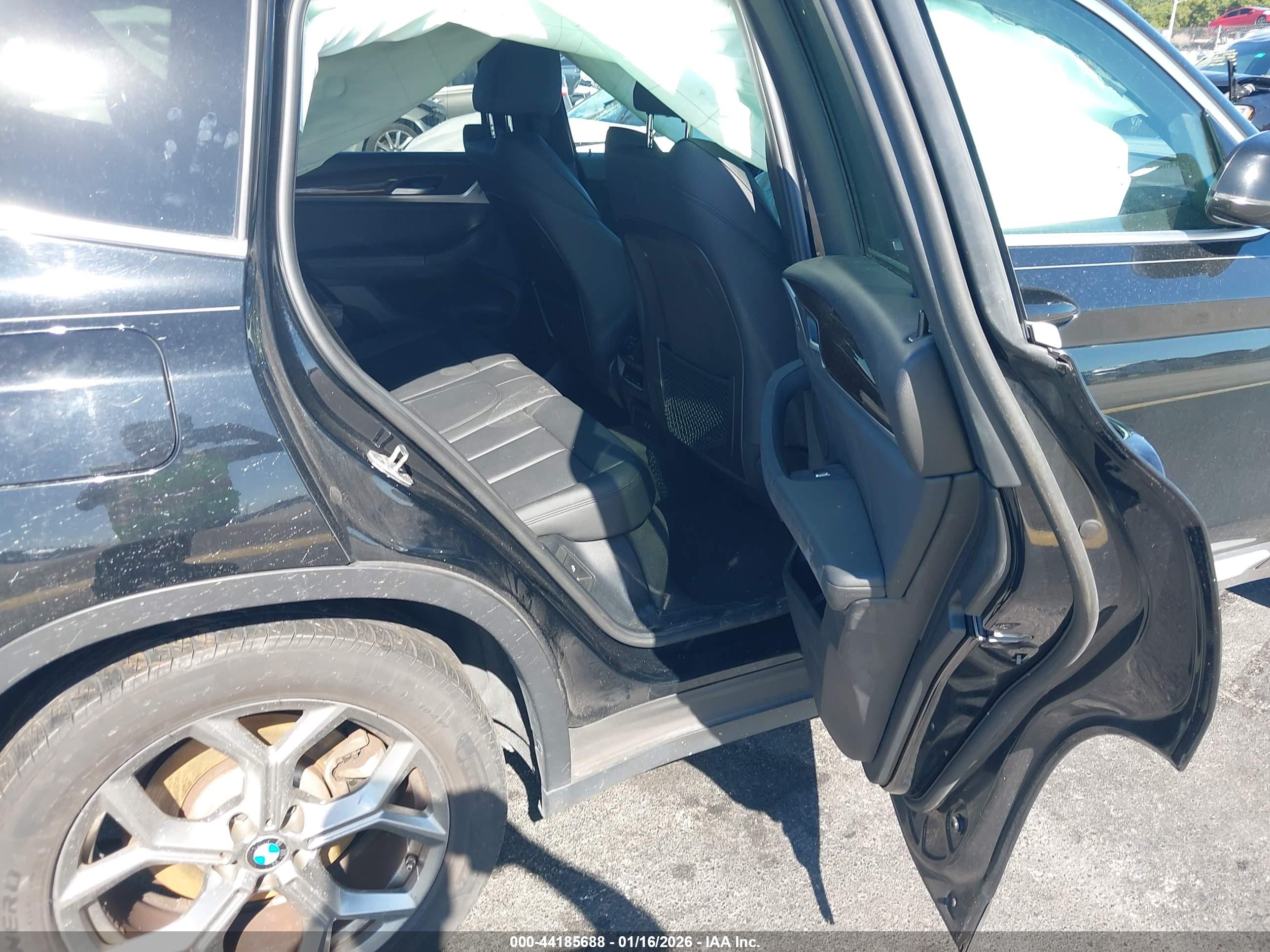 BMW X3 image 8