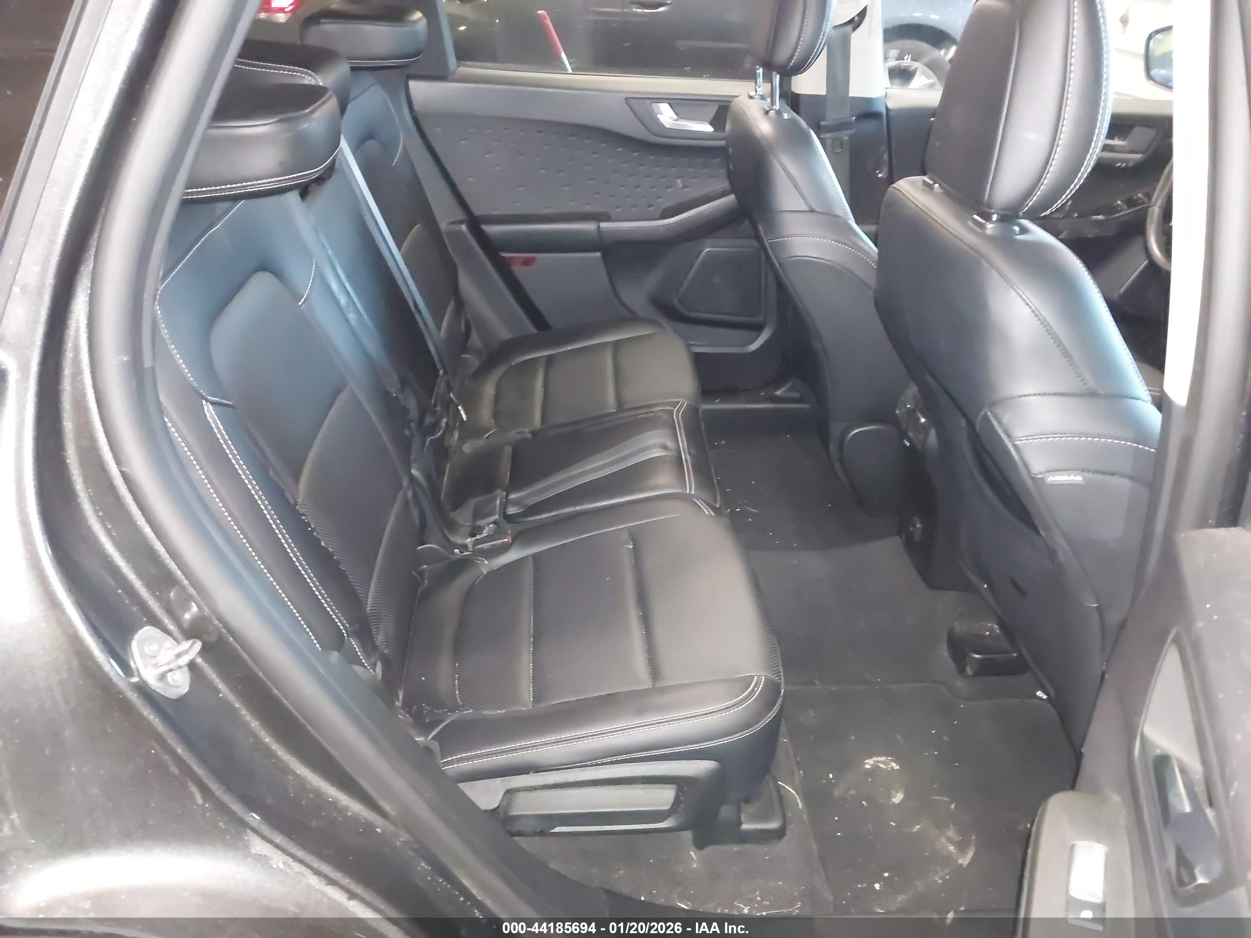 FORD ESCAPE image 8