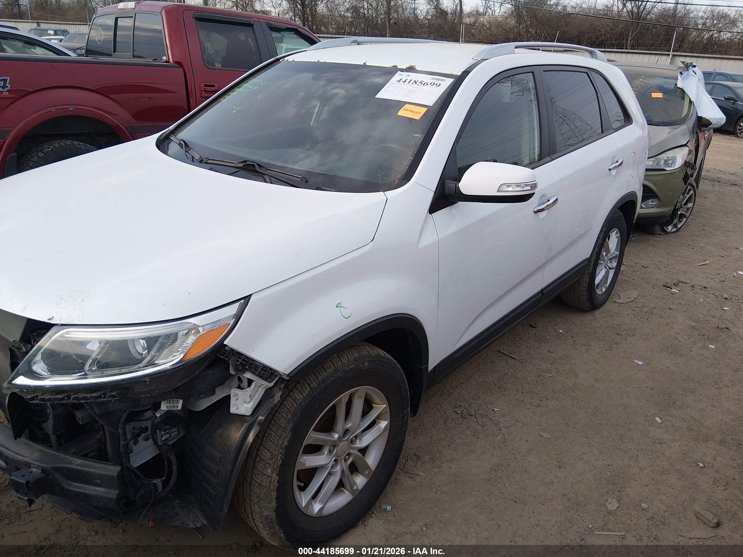 KIA SORENTO image 2