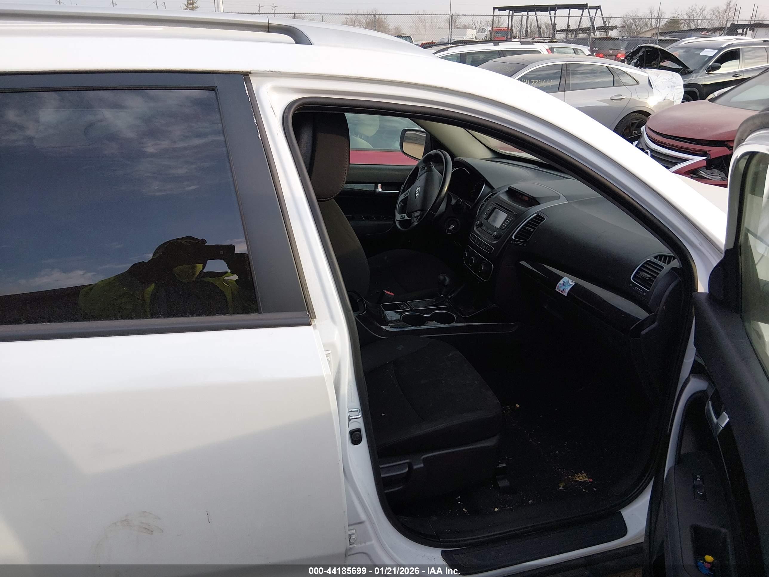 KIA SORENTO image 5