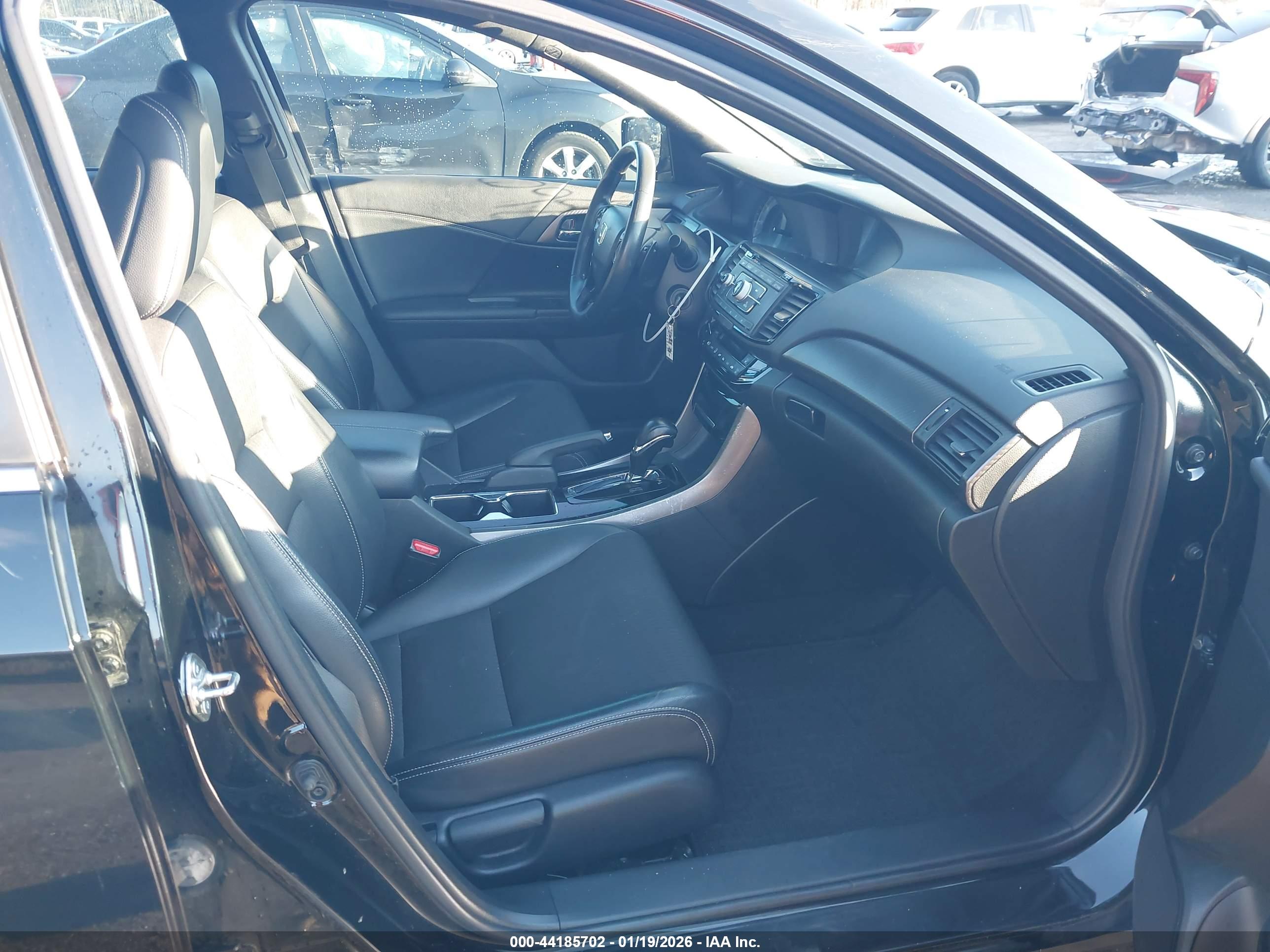 HONDA ACCORD image 5