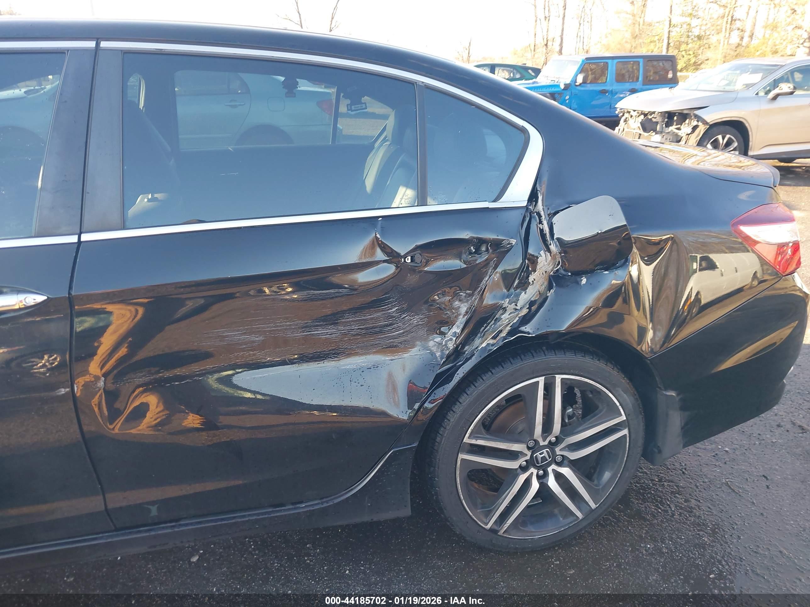 HONDA ACCORD image 6