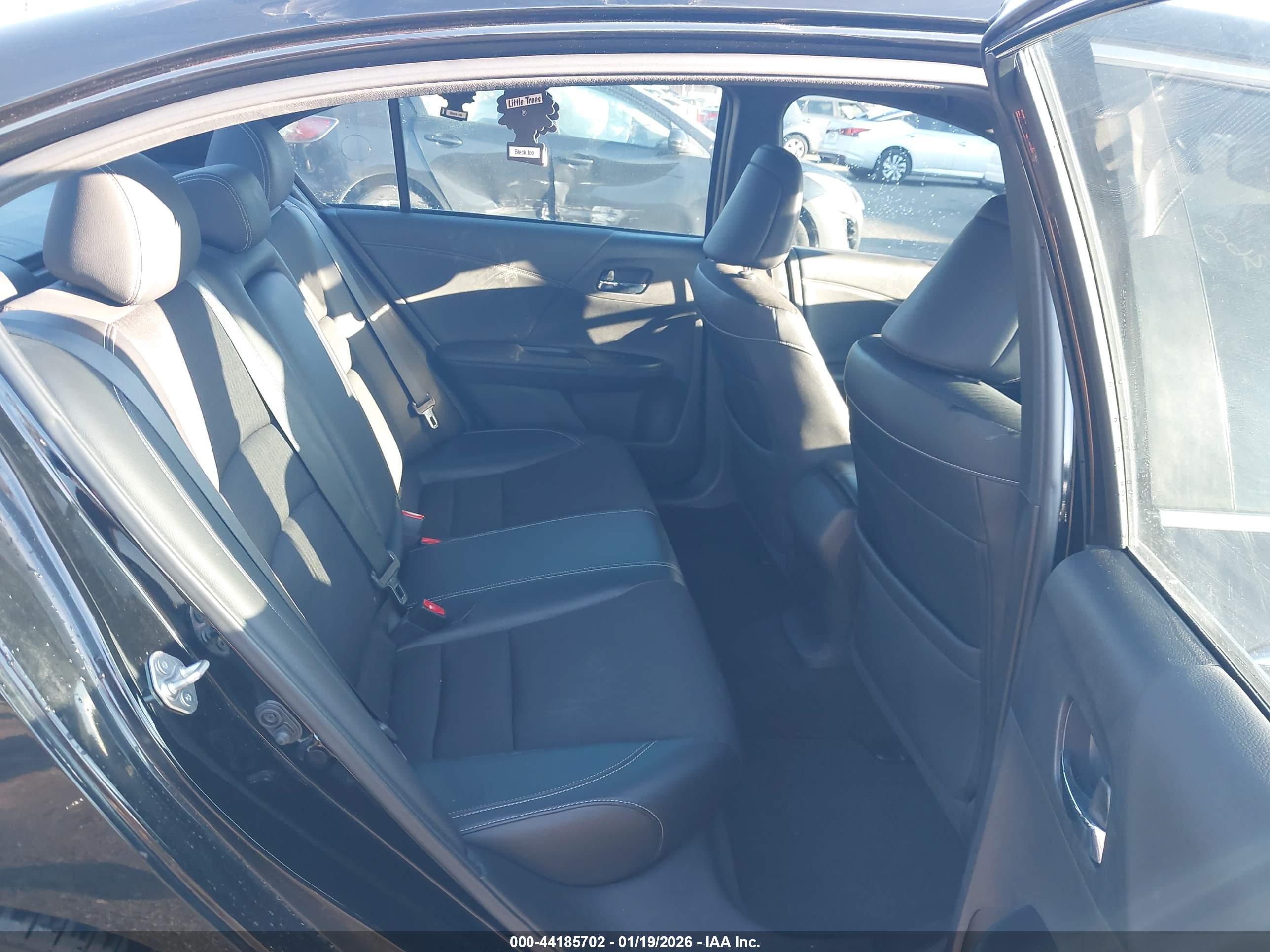 HONDA ACCORD image 8