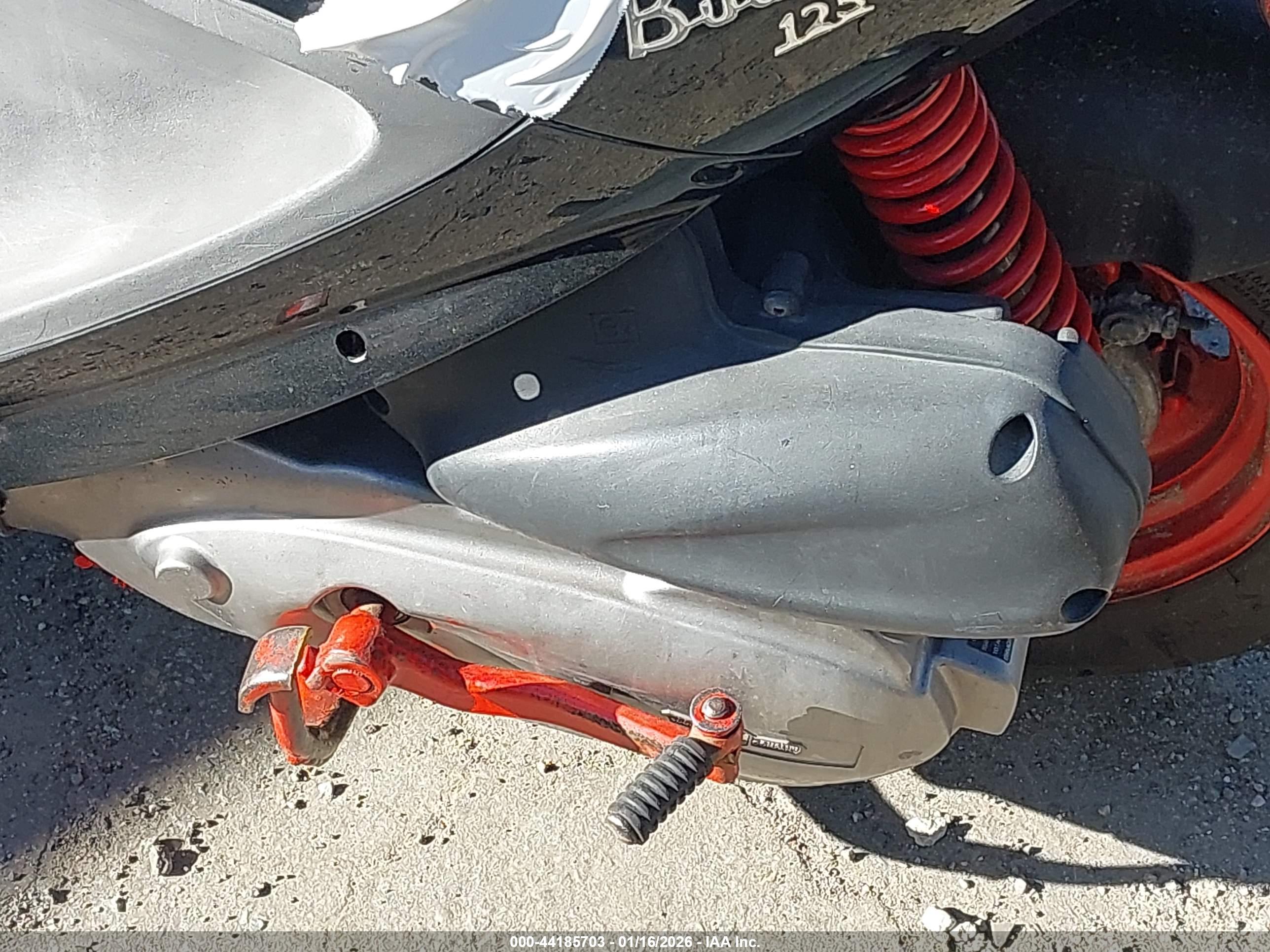 GENUINE SCOOTER image 9