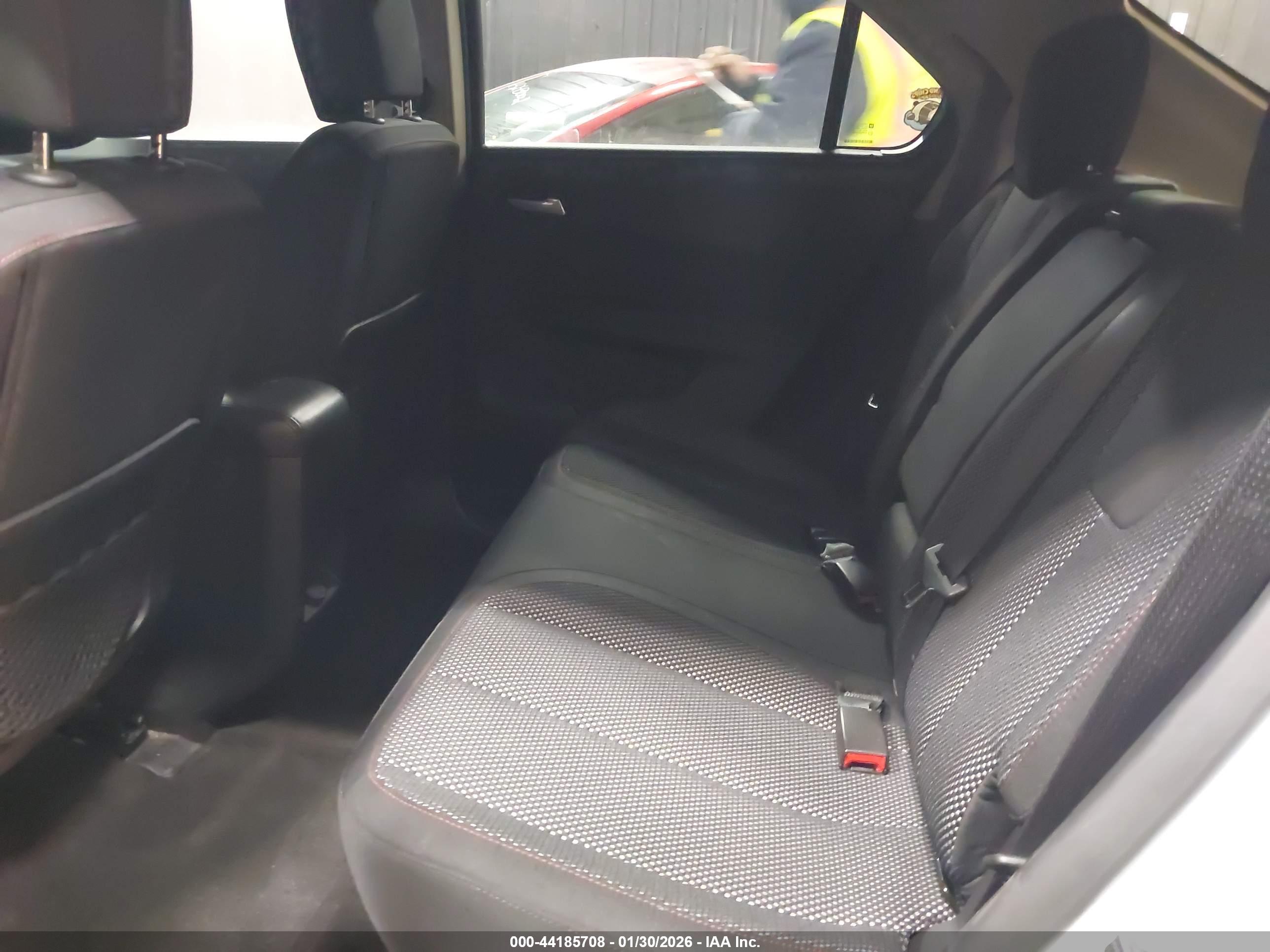 CHEVROLET EQUINOX image 8