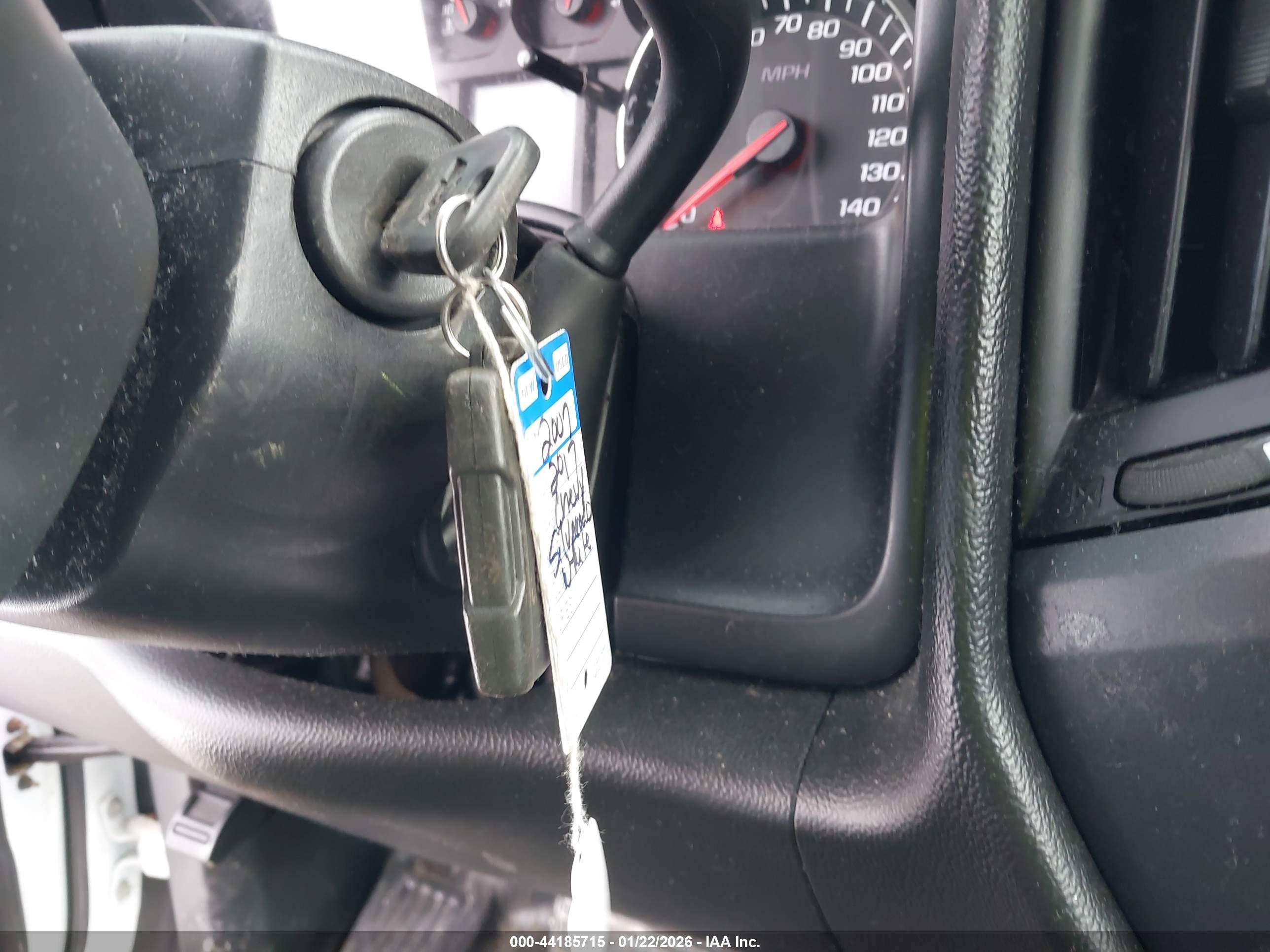 CHEVROLET SILVERADO image 11