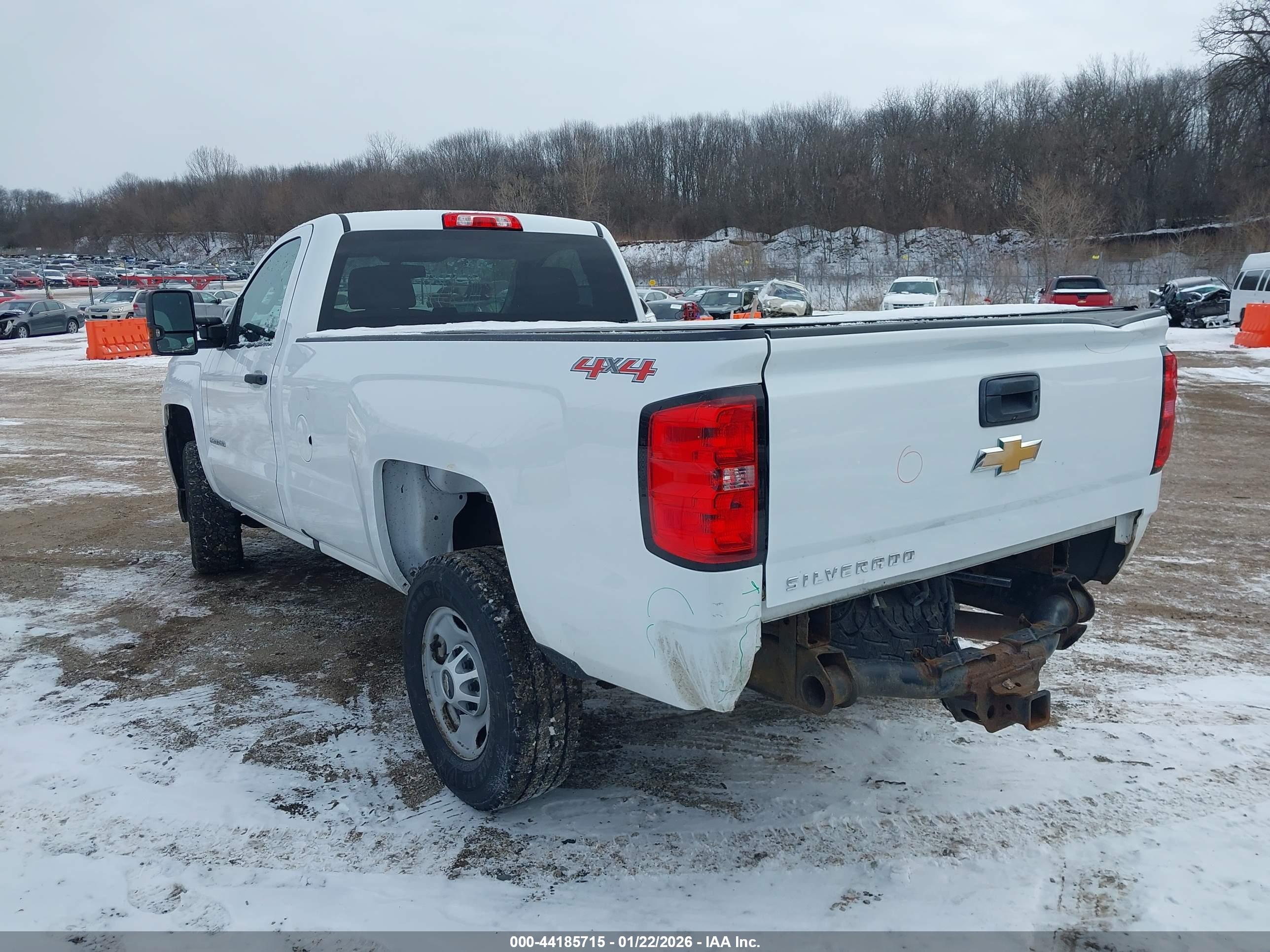 CHEVROLET SILVERADO image 3