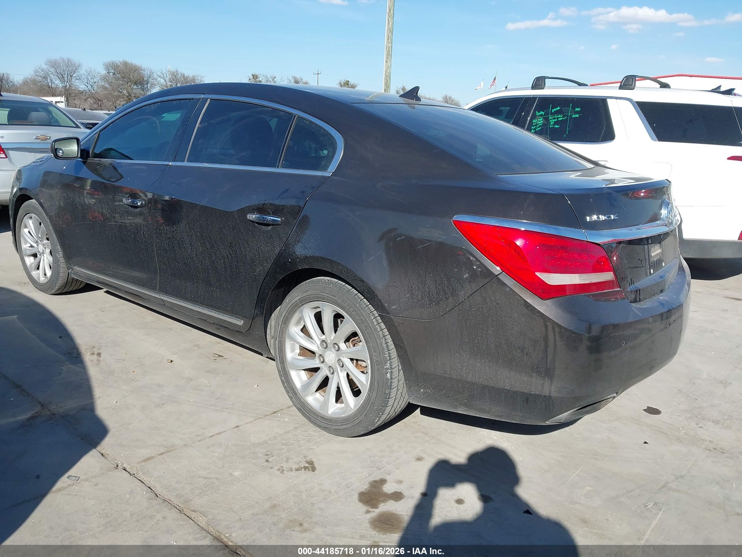 BUICK LACROSSE image 3
