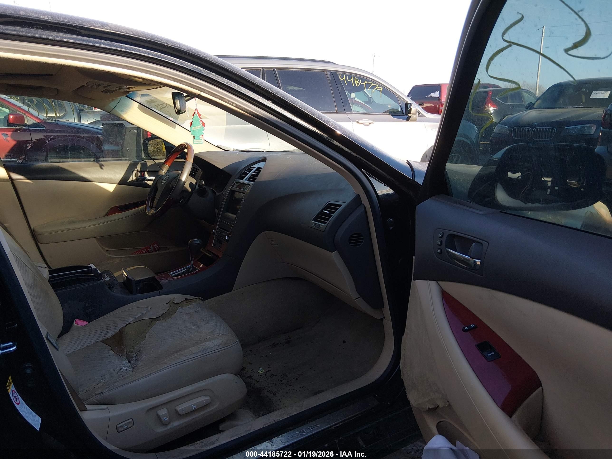 LEXUS ES image 5