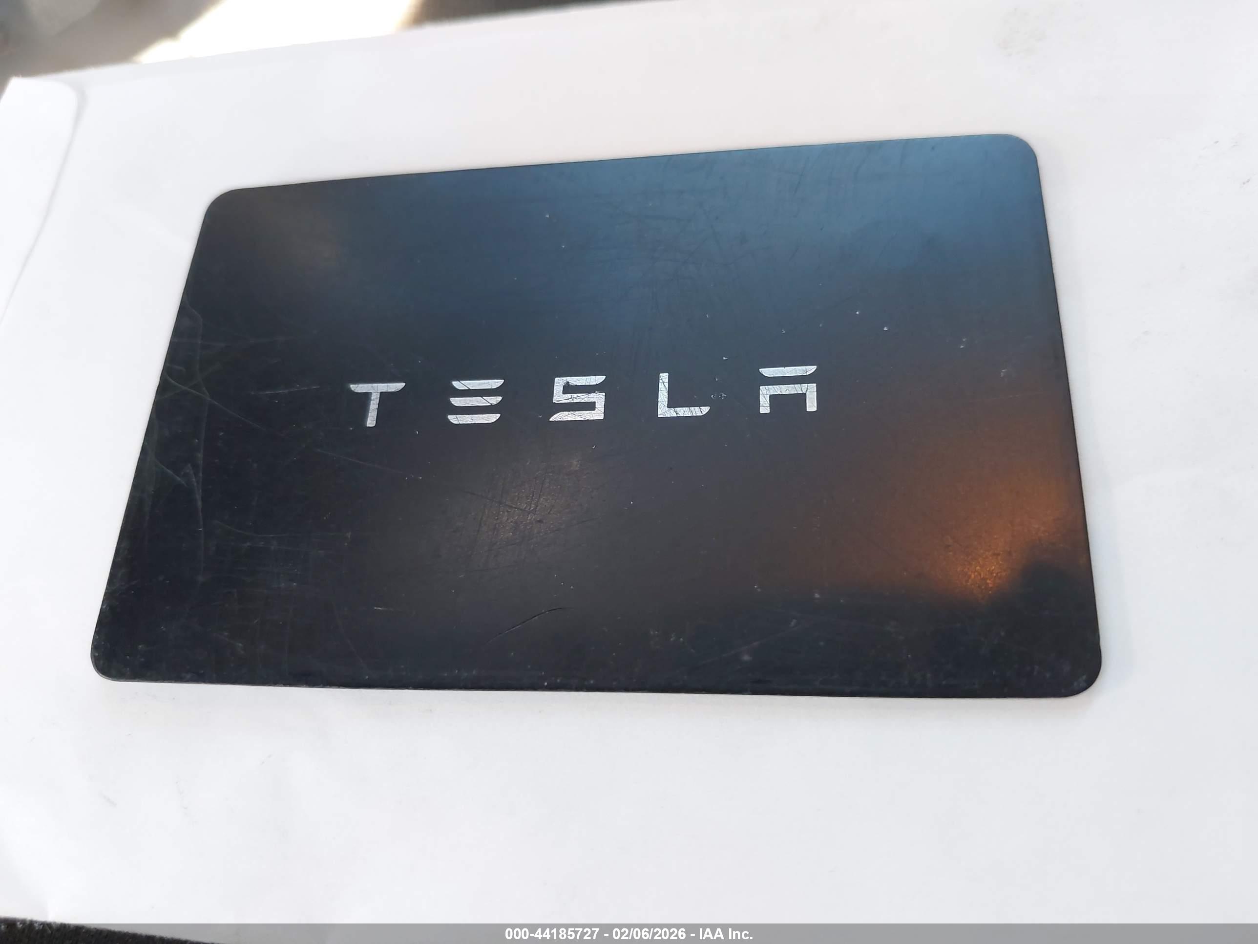TESLA MODEL image 11
