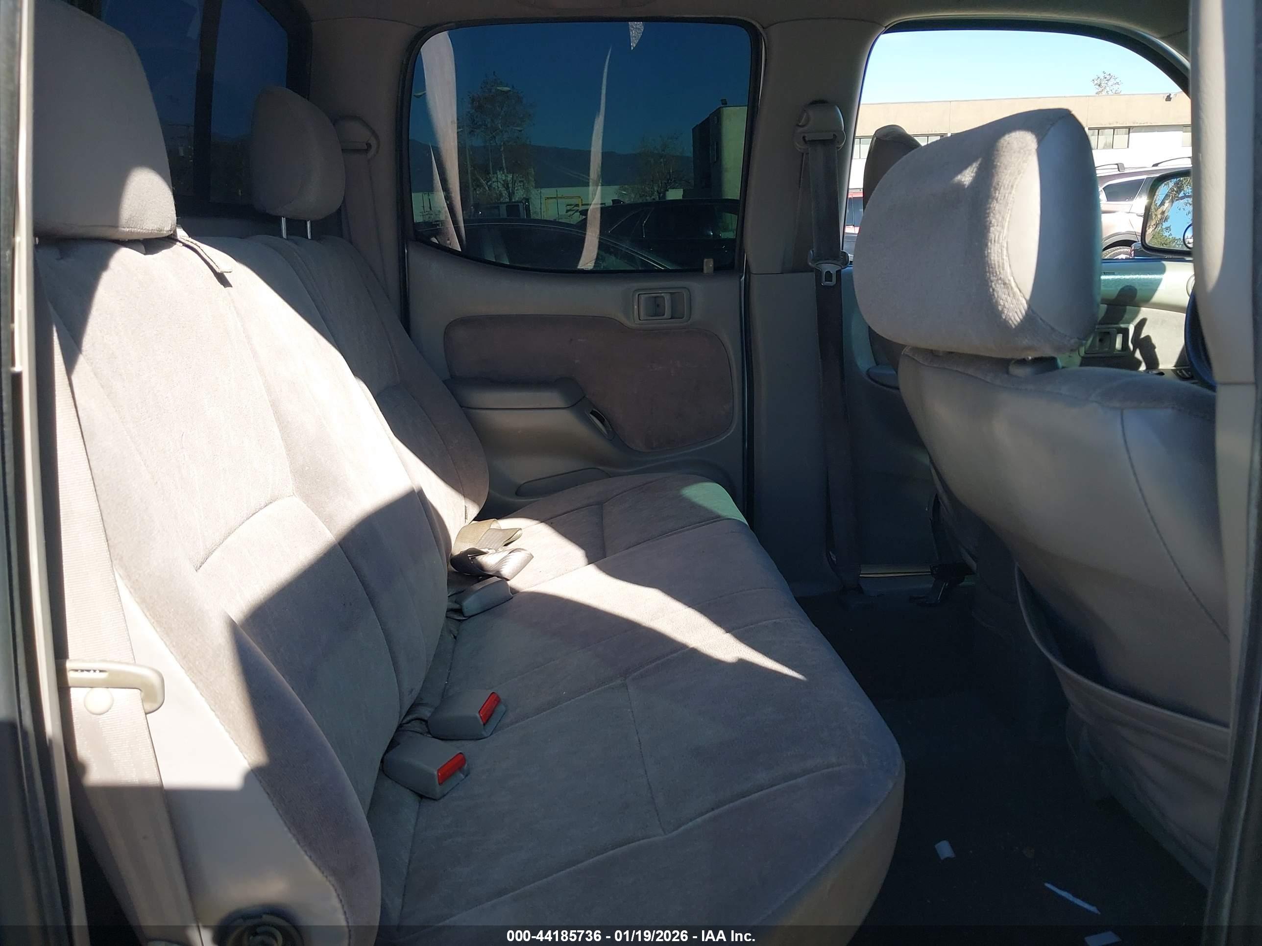 TOYOTA TACOMA image 8