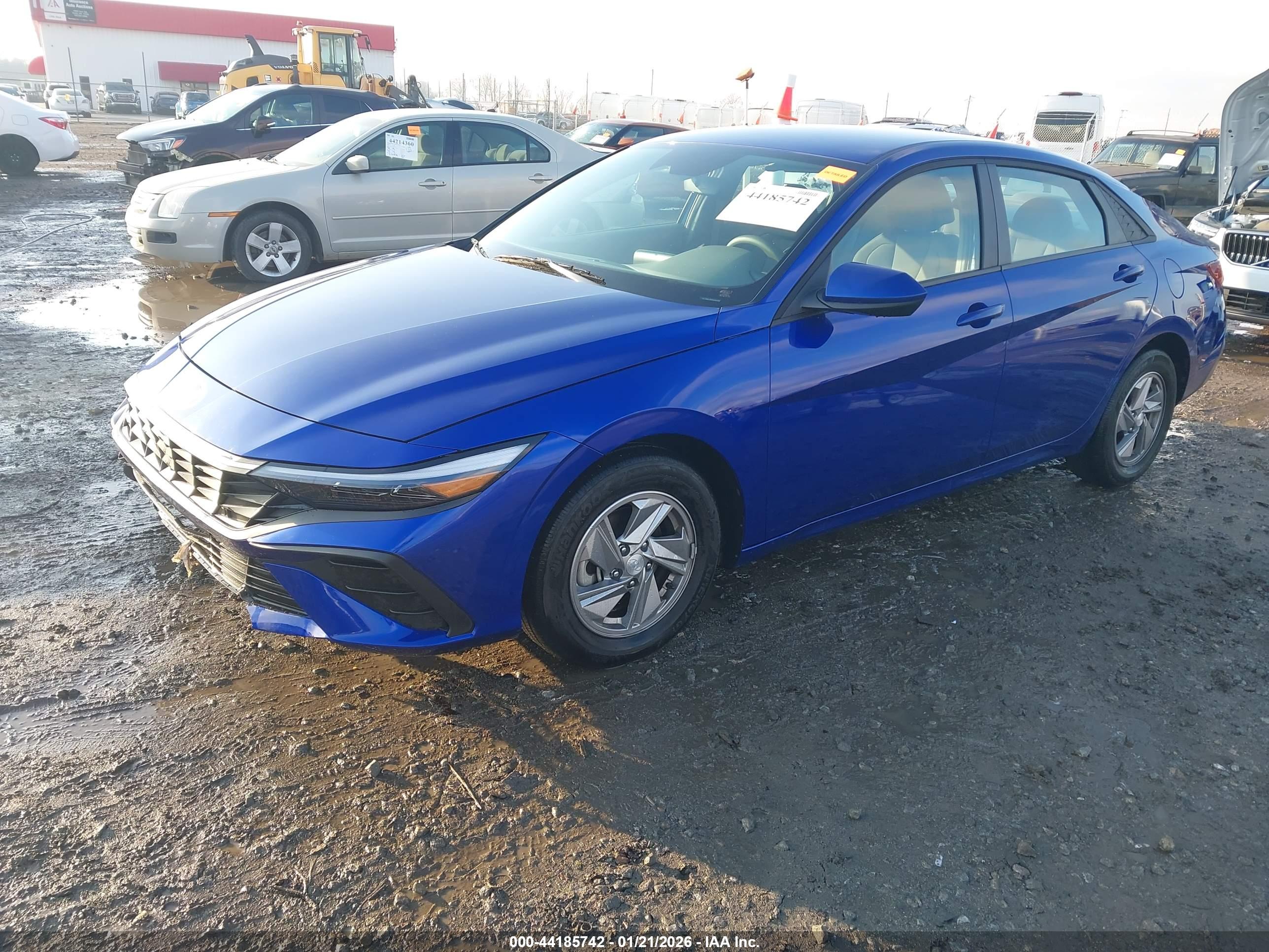HYUNDAI ELANTRA image 2