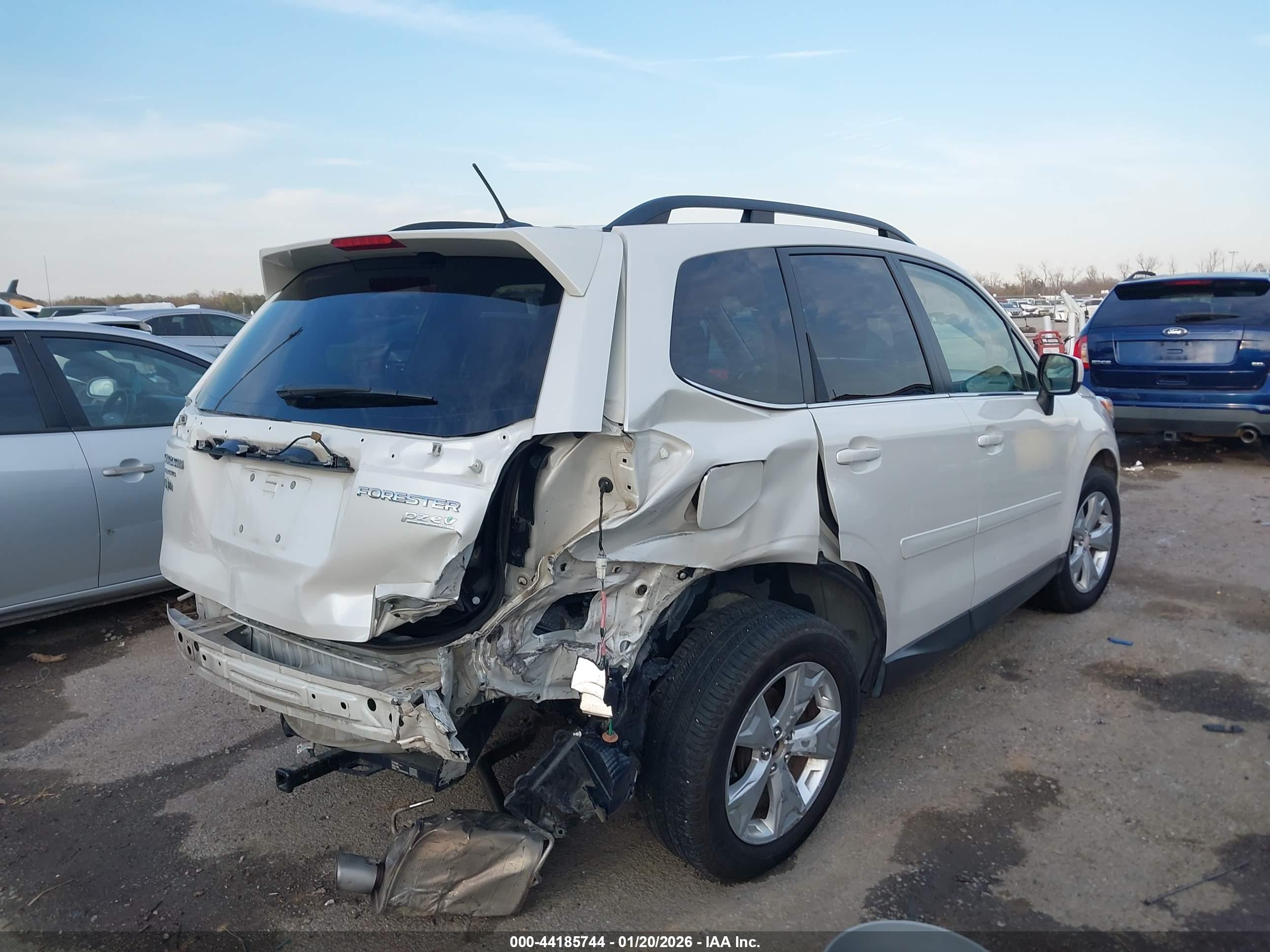SUBARU FORESTER image 4