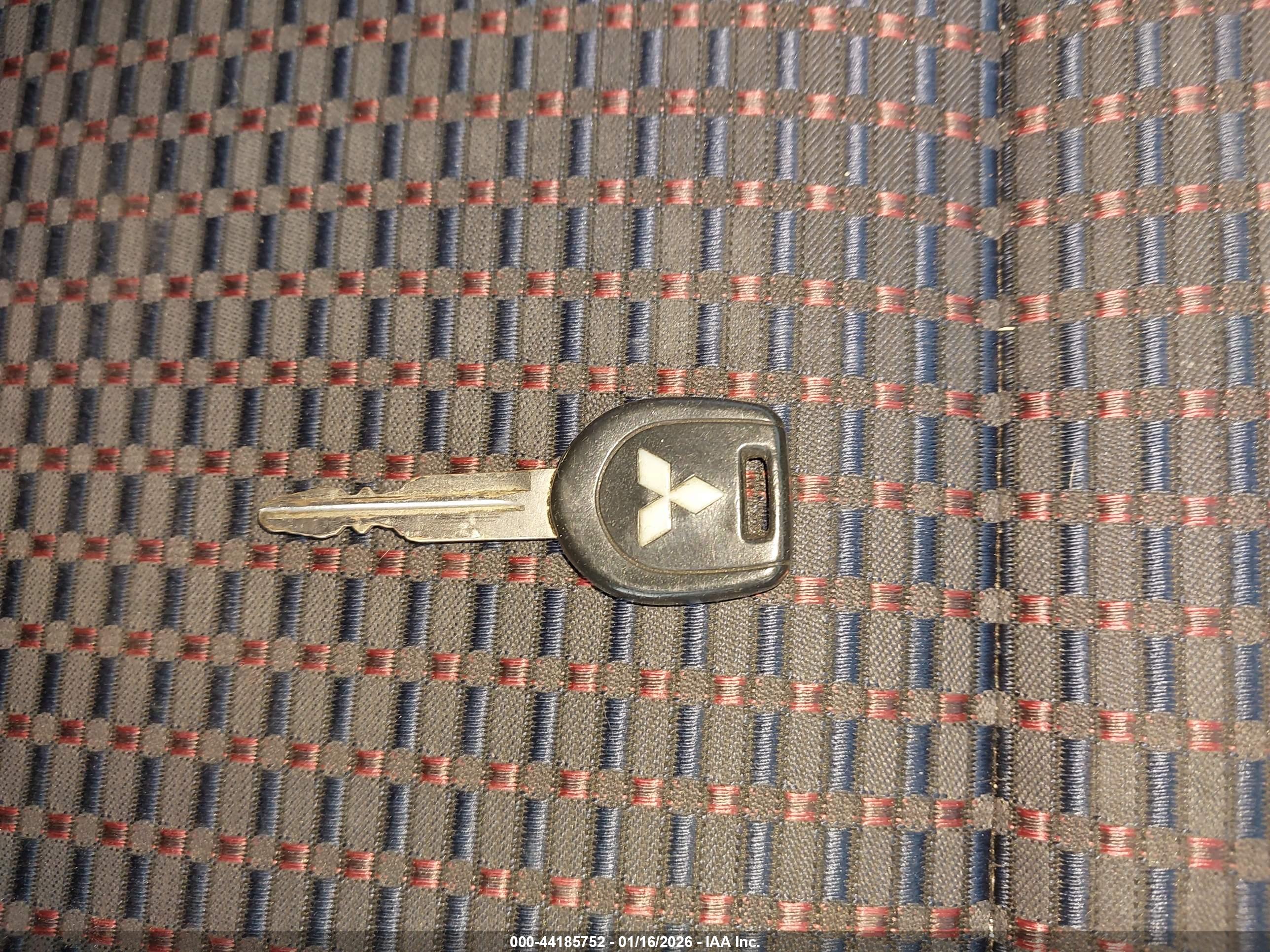 MITSUBISHI LANCER image 11