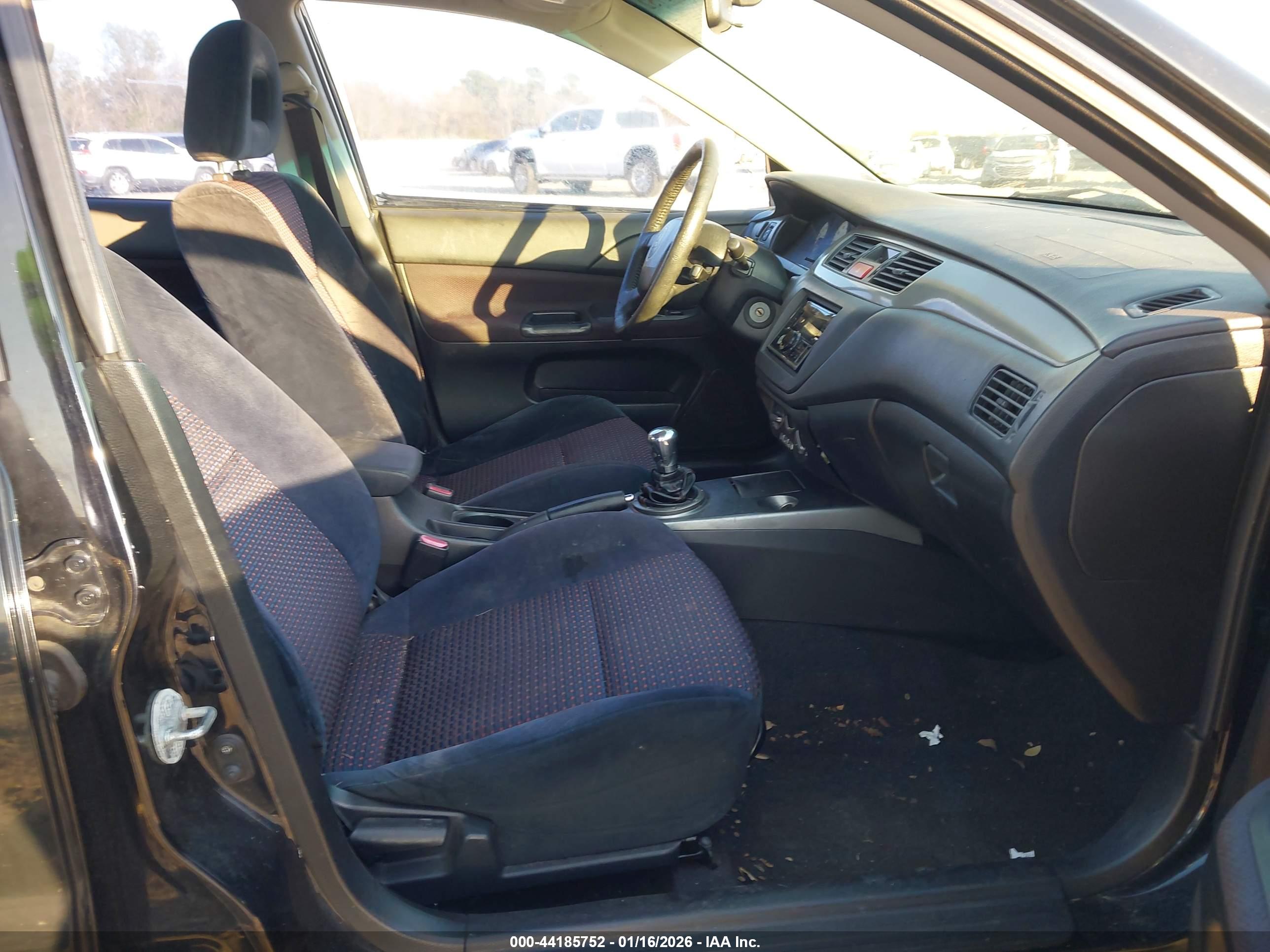 MITSUBISHI LANCER image 5