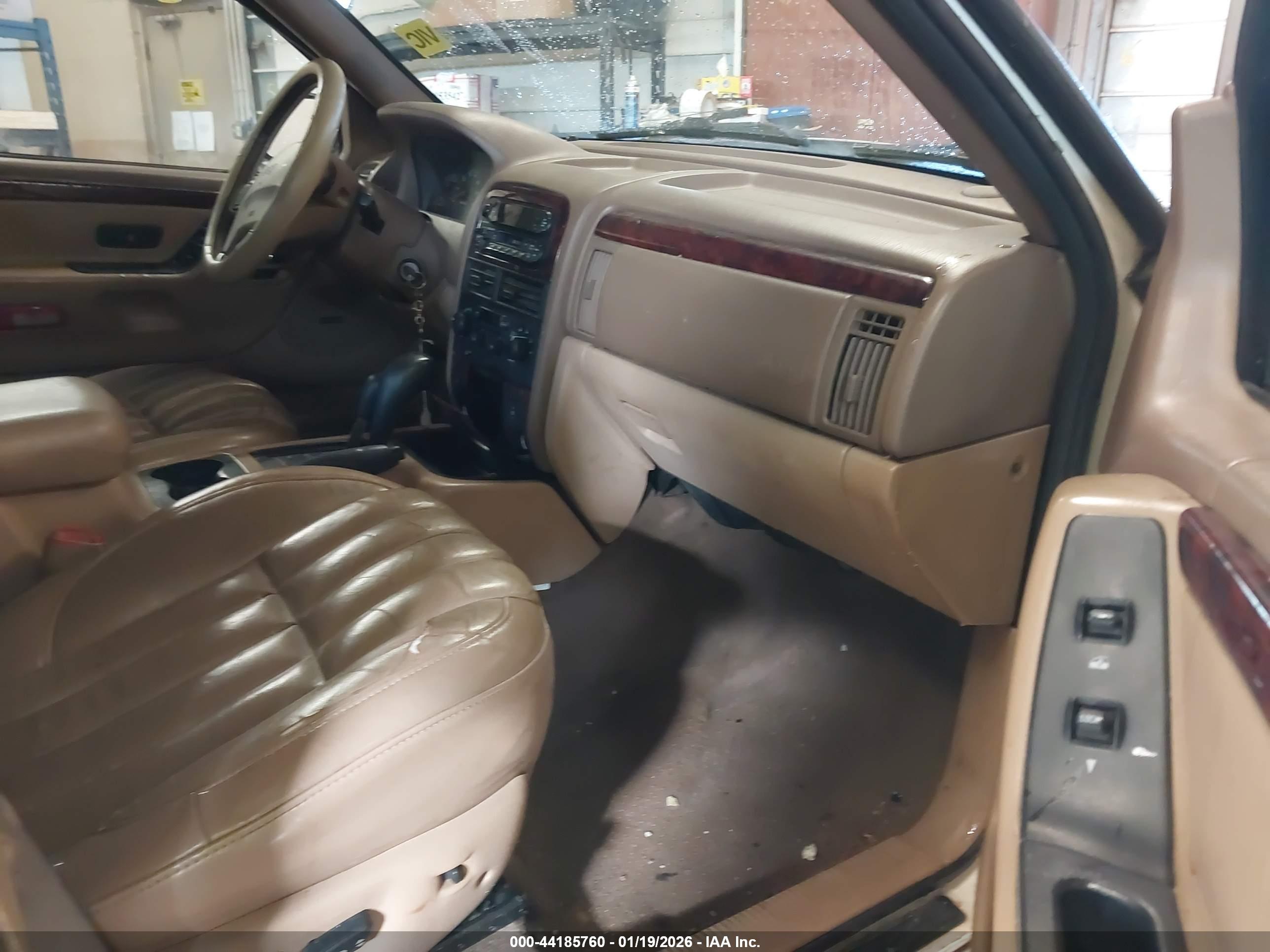 JEEP GRAND image 5