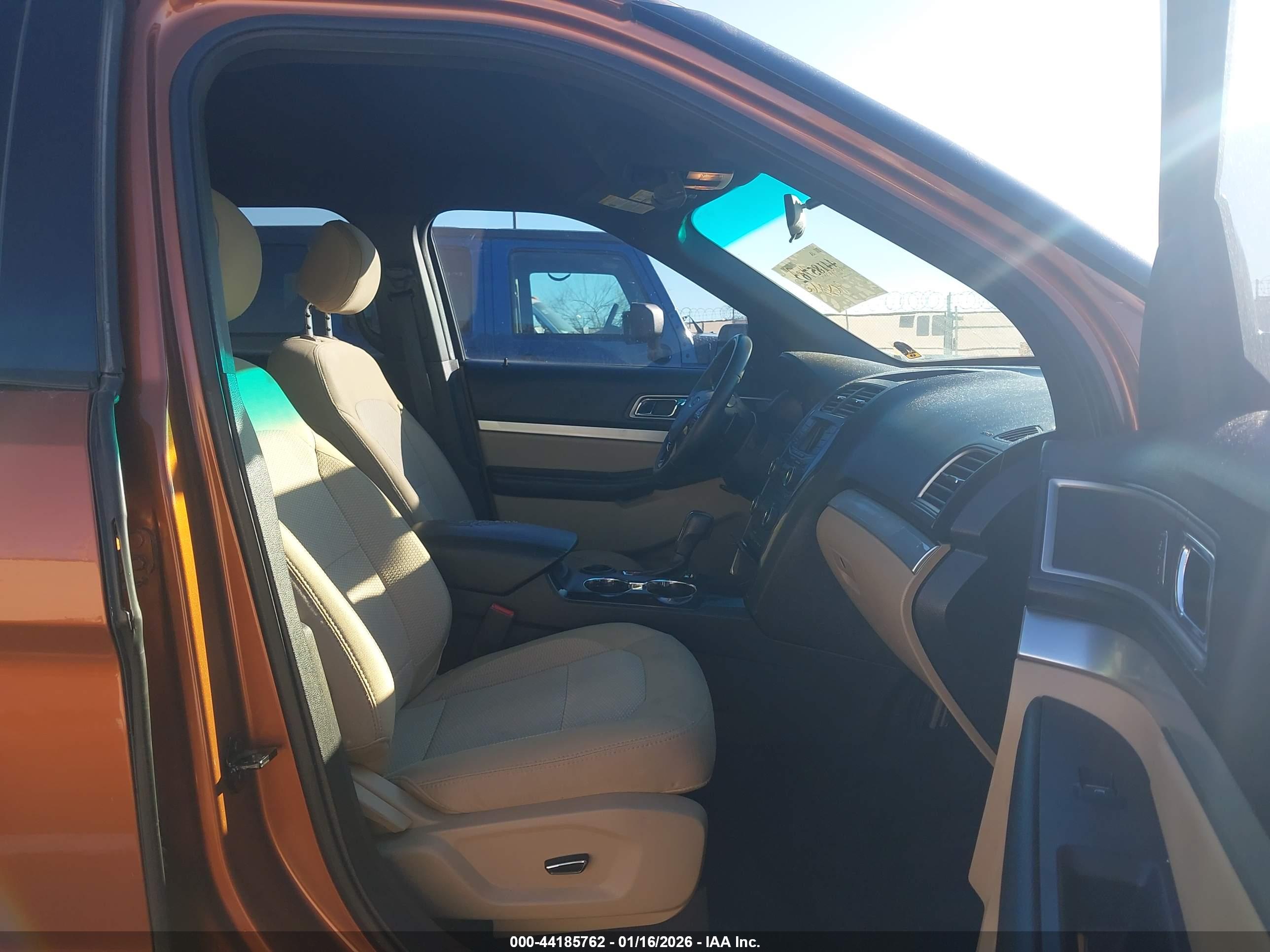FORD EXPLORER image 5