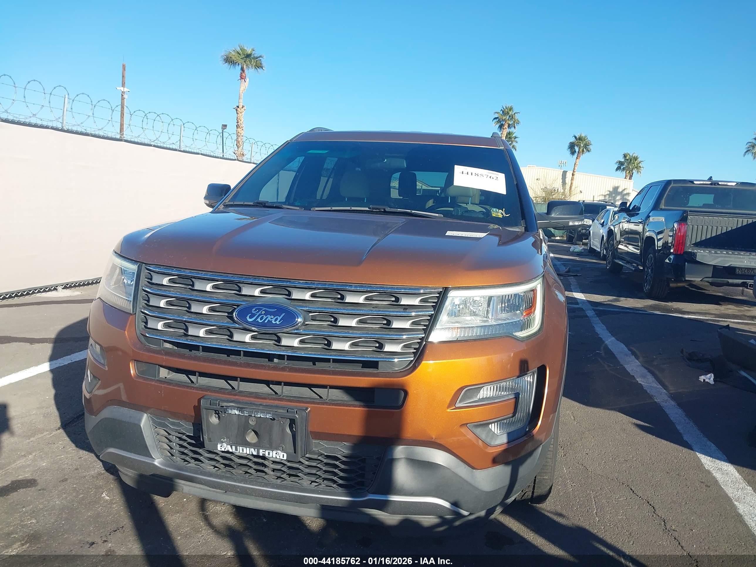 FORD EXPLORER image 6