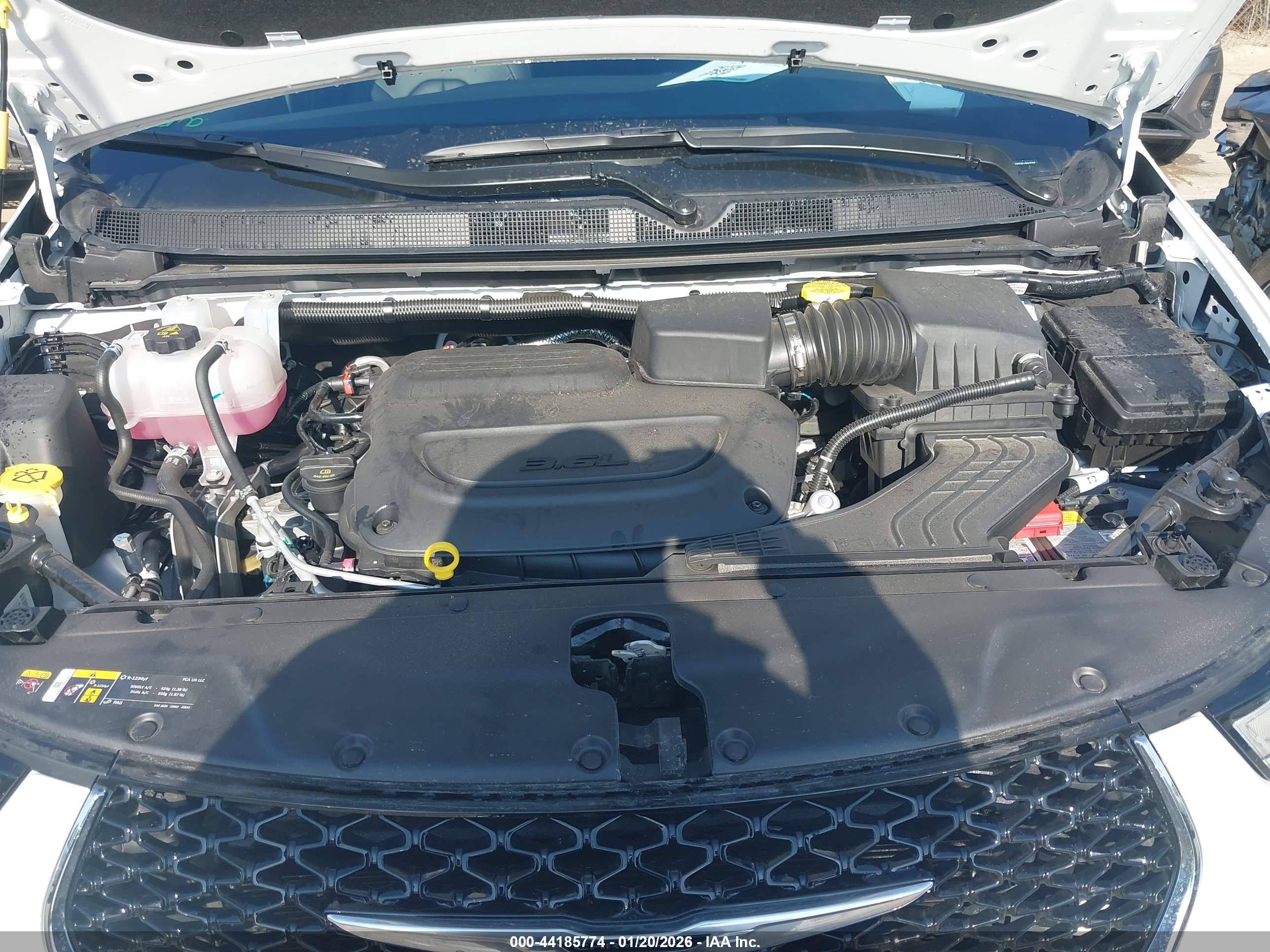 CHRYSLER PACIFICA image 10
