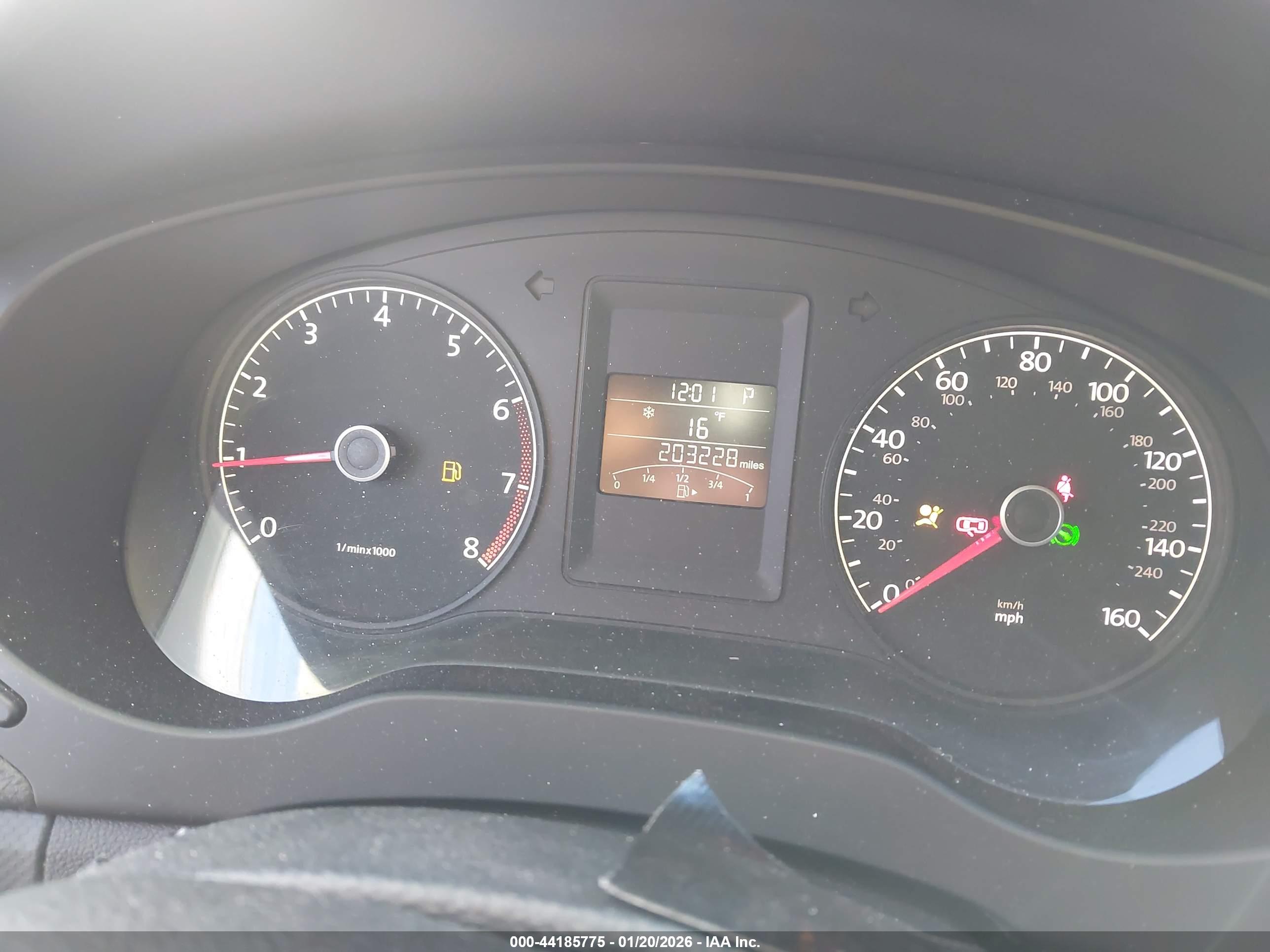 VOLKSWAGEN JETTA image 7