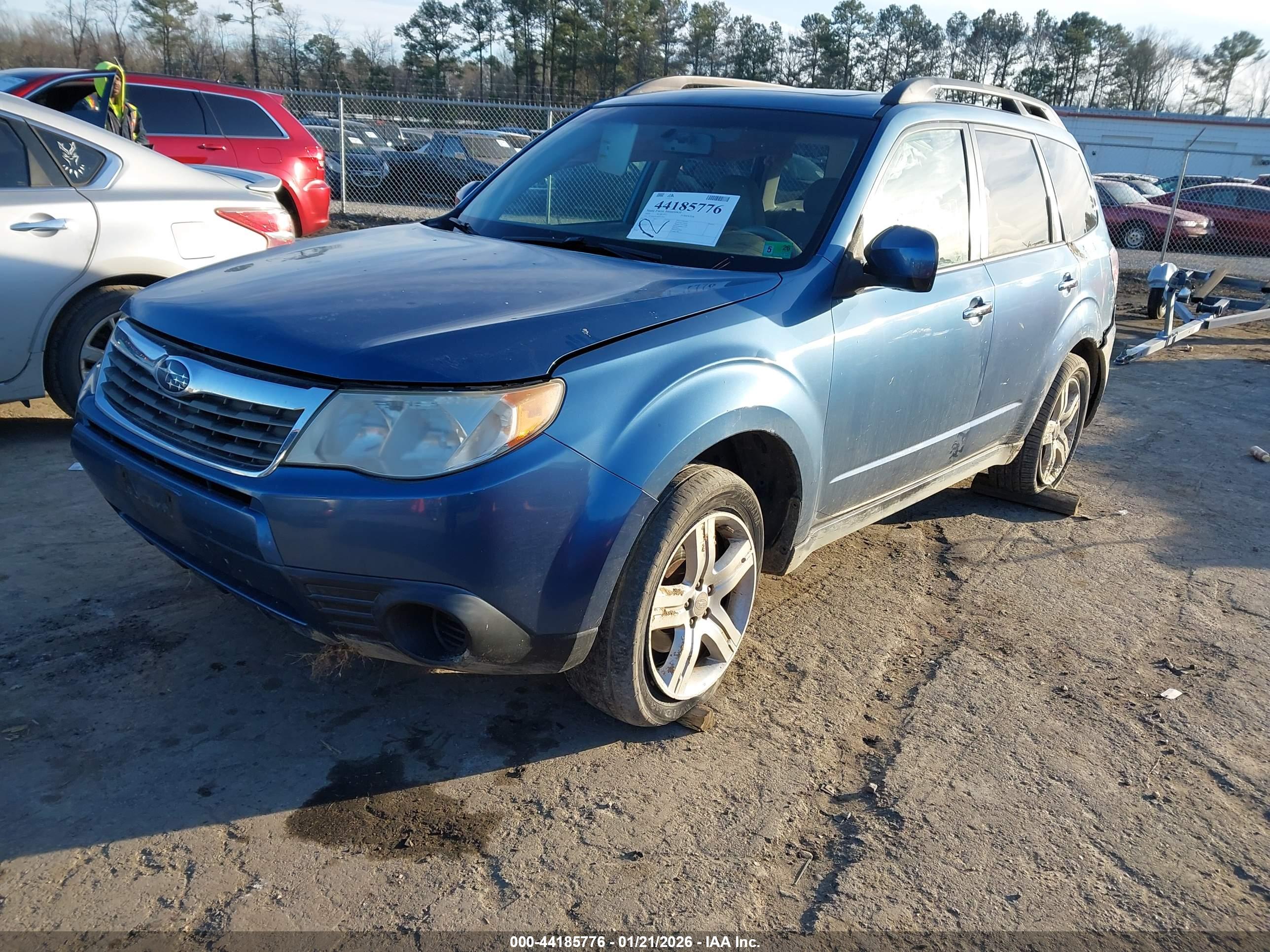 SUBARU FORESTER image 2