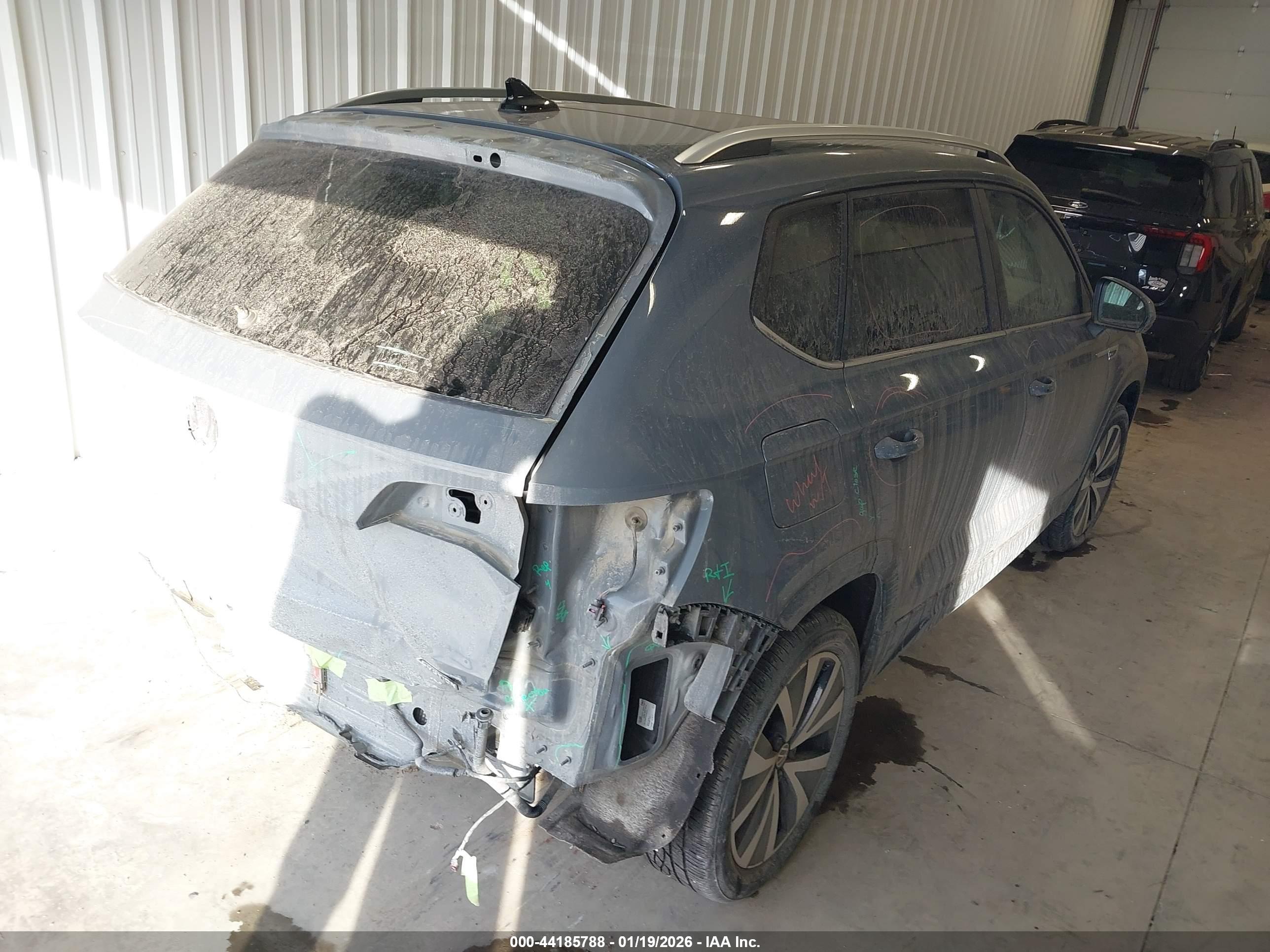 VOLKSWAGEN TAOS image 4