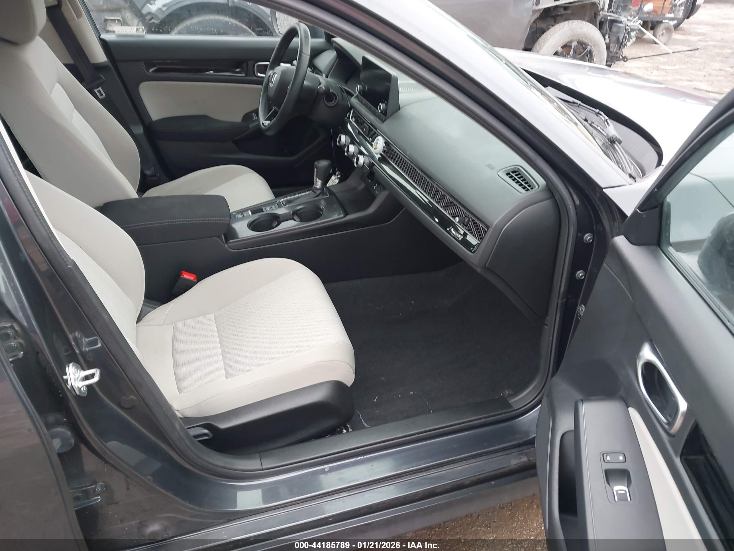 HONDA CIVIC image 5