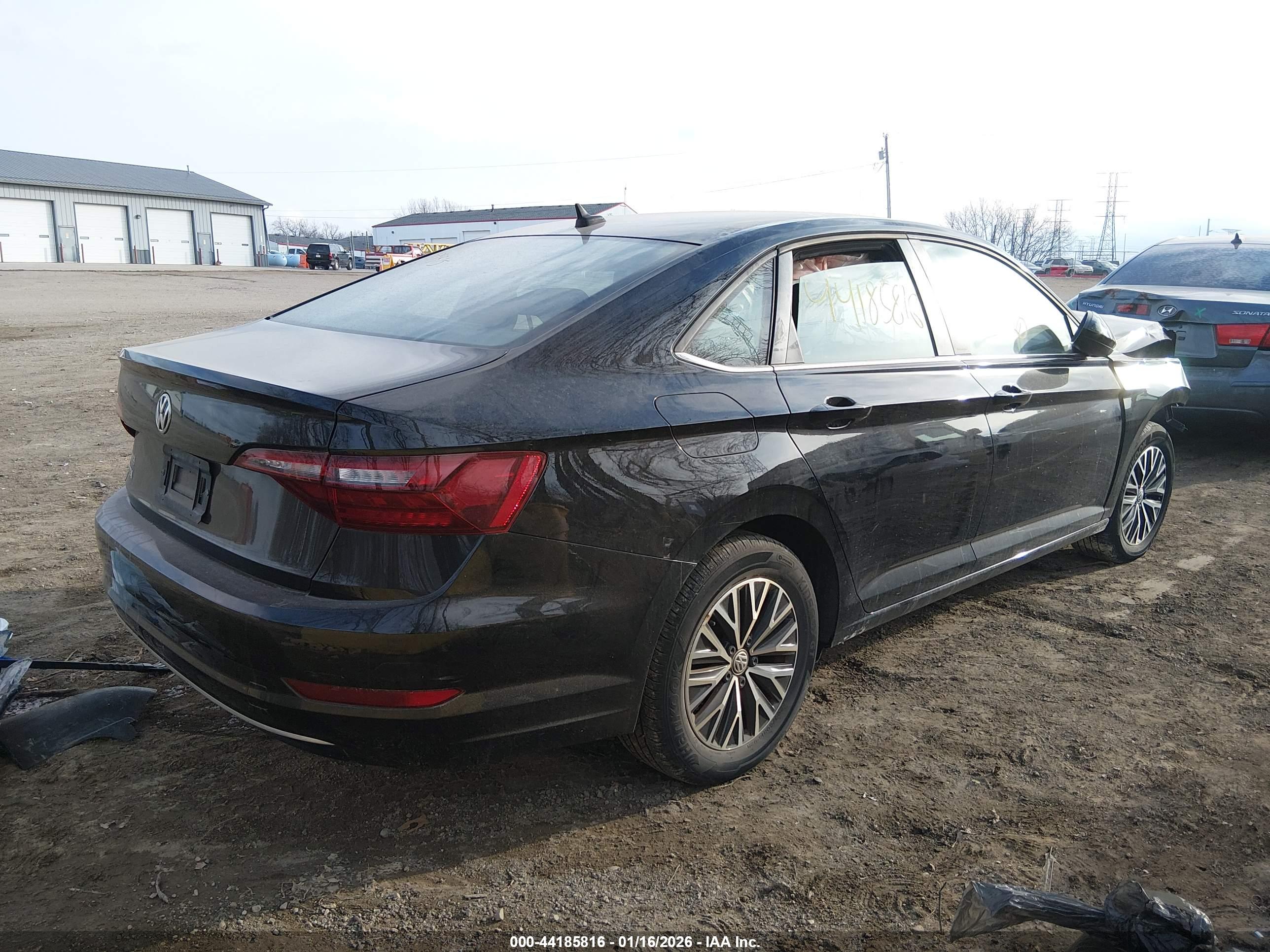 VOLKSWAGEN JETTA image 4
