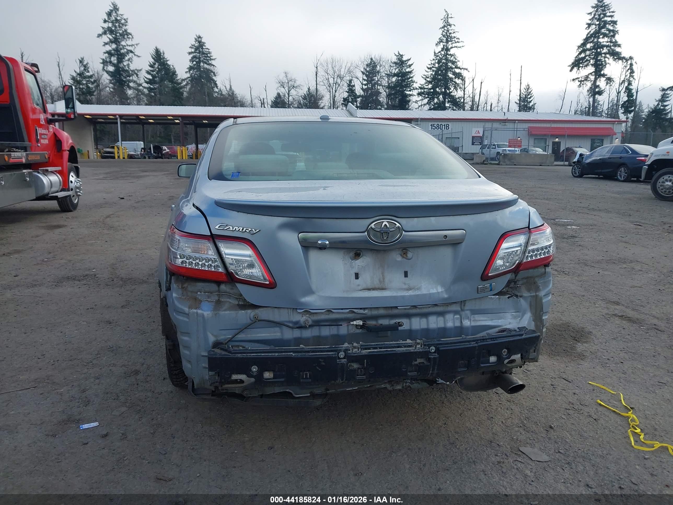 TOYOTA CAMRY image 6