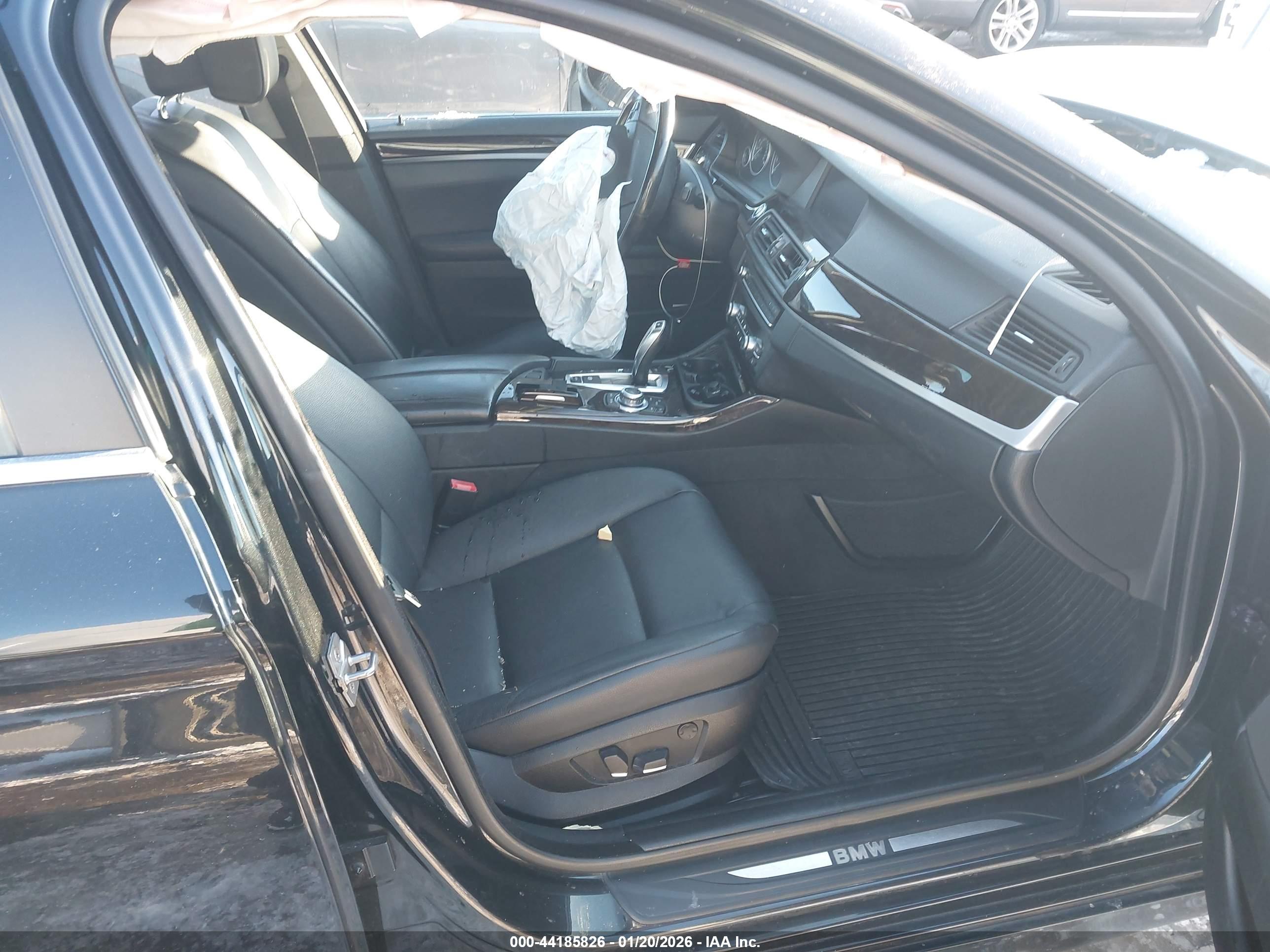 BMW 528I image 5