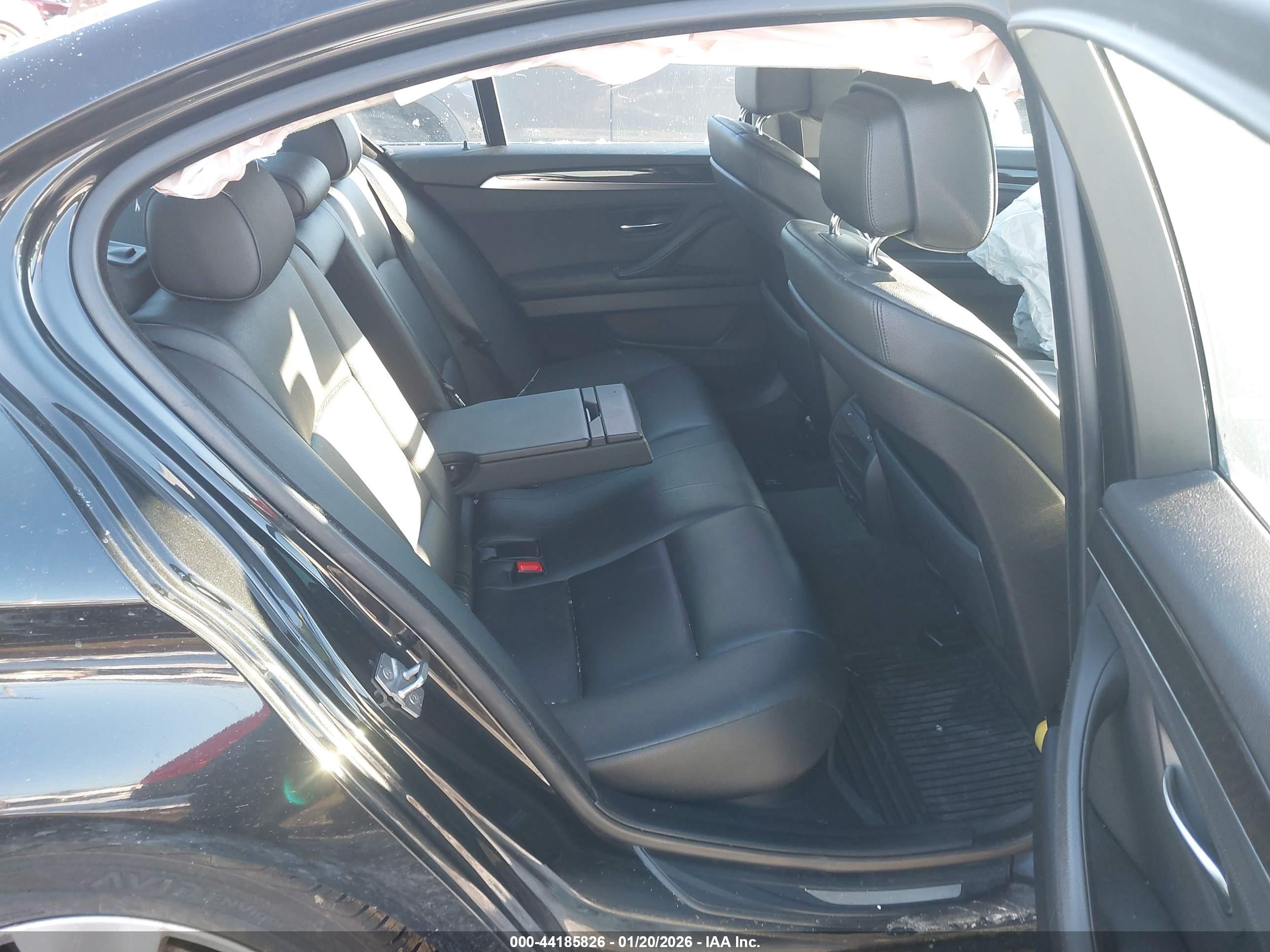 BMW 528I image 8