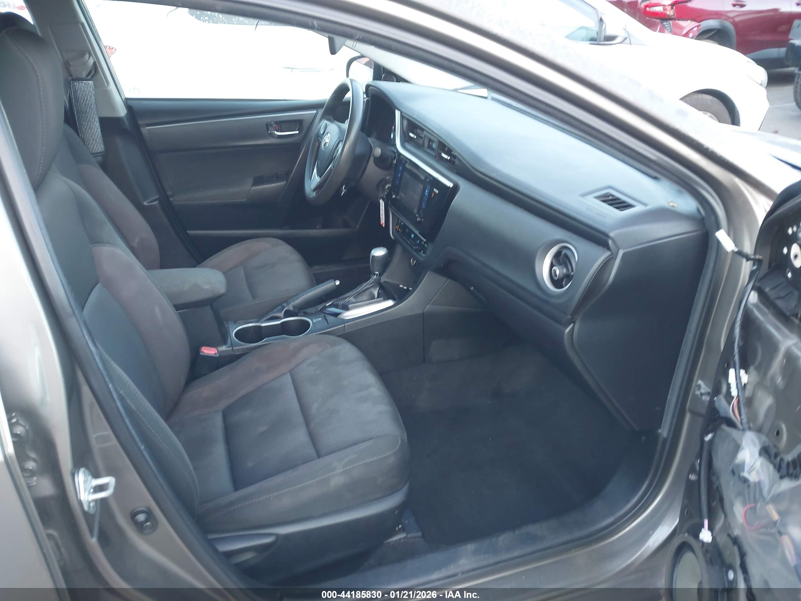 TOYOTA COROLLA image 5