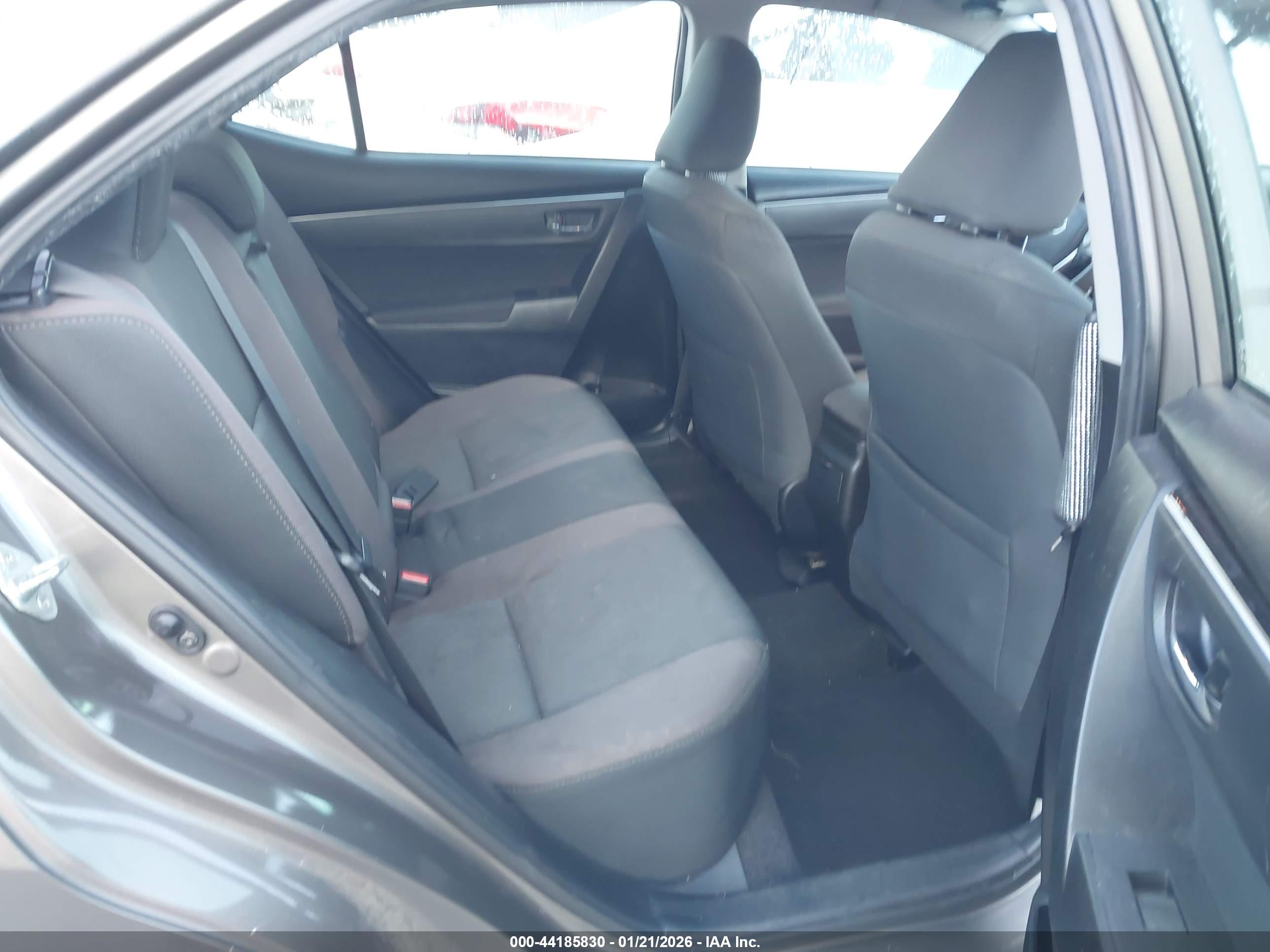 TOYOTA COROLLA image 8