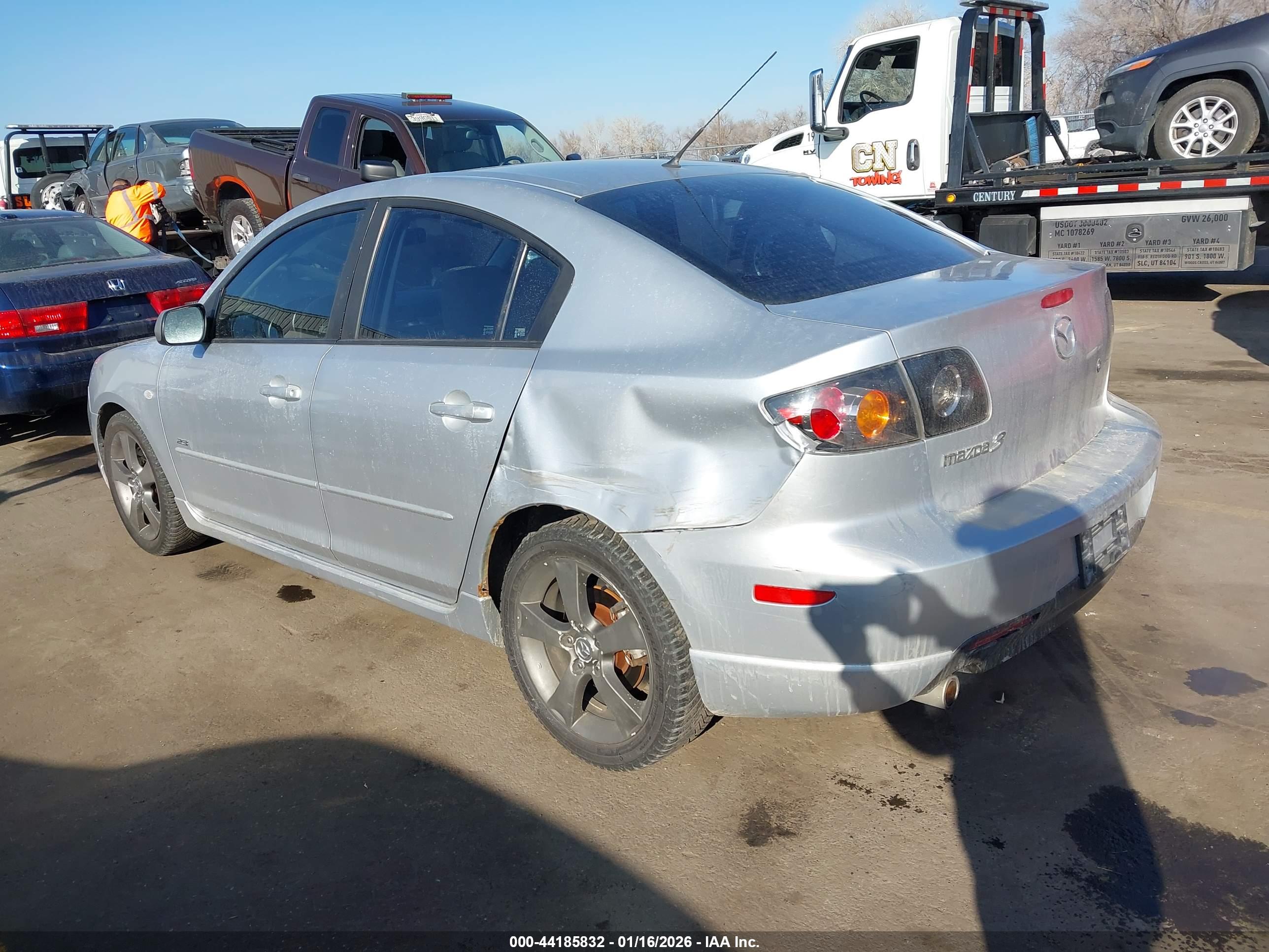 MAZDA MAZDA3 image 3