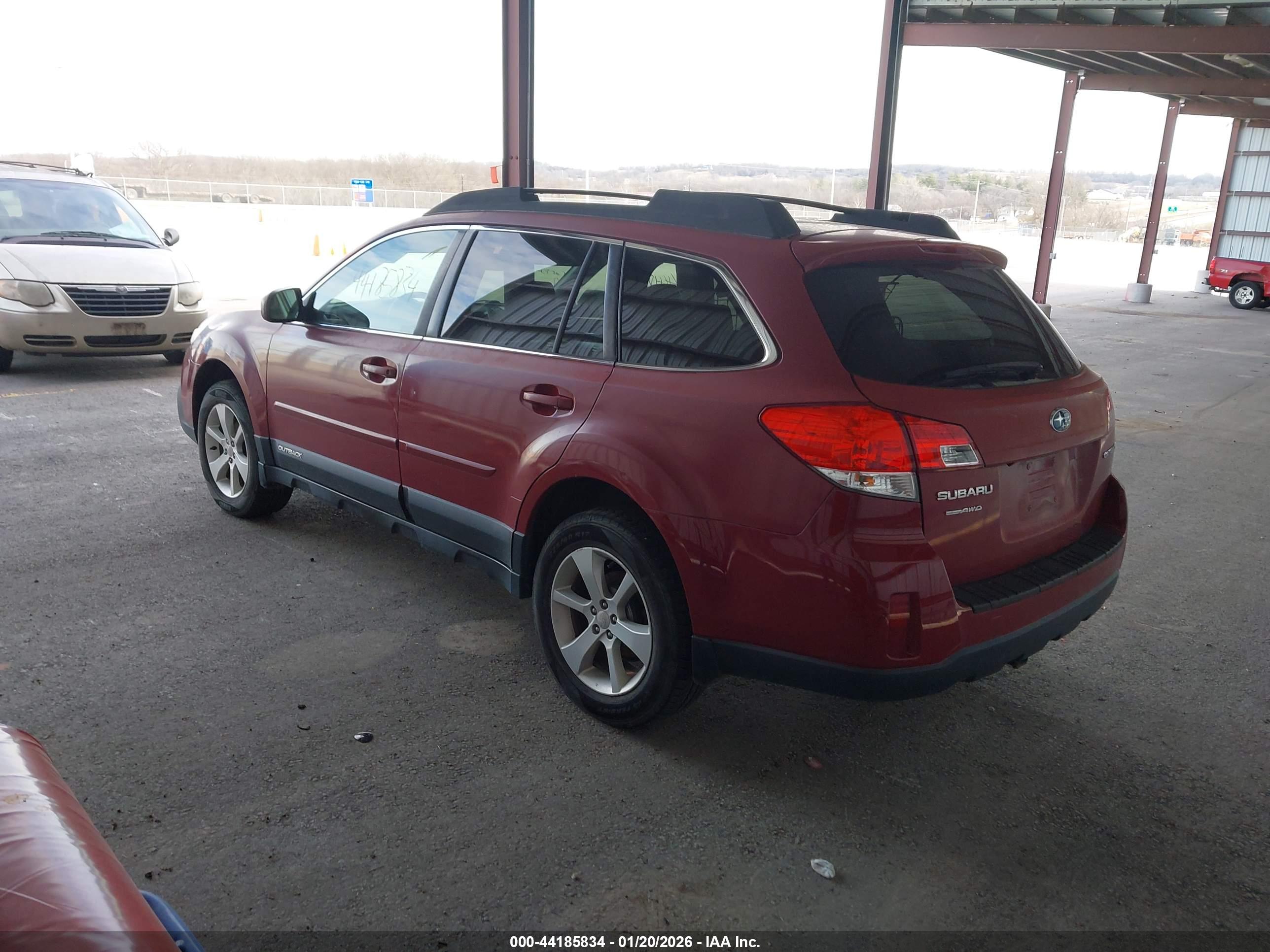 SUBARU OUTBACK image 3