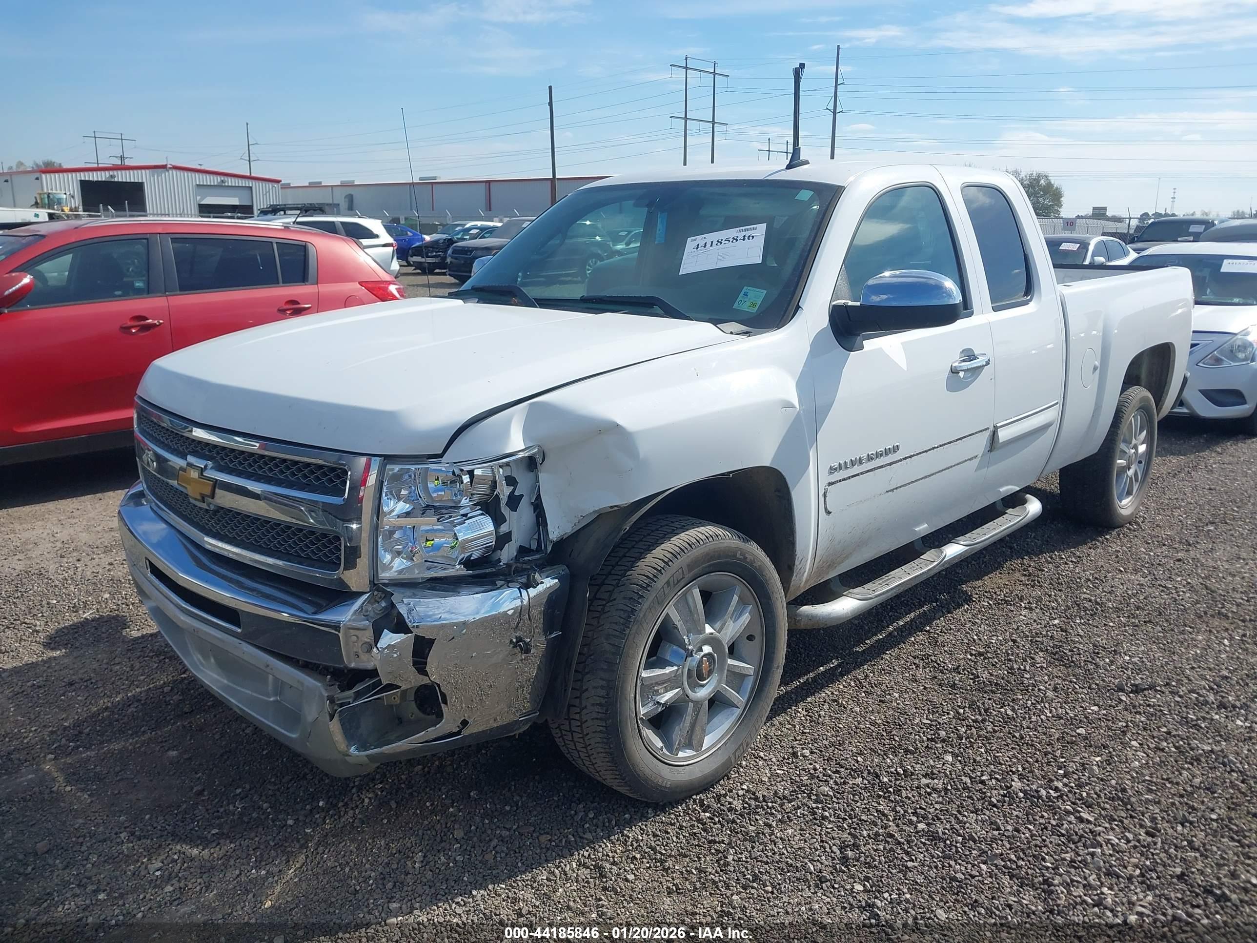CHEVROLET SILVERADO image 2