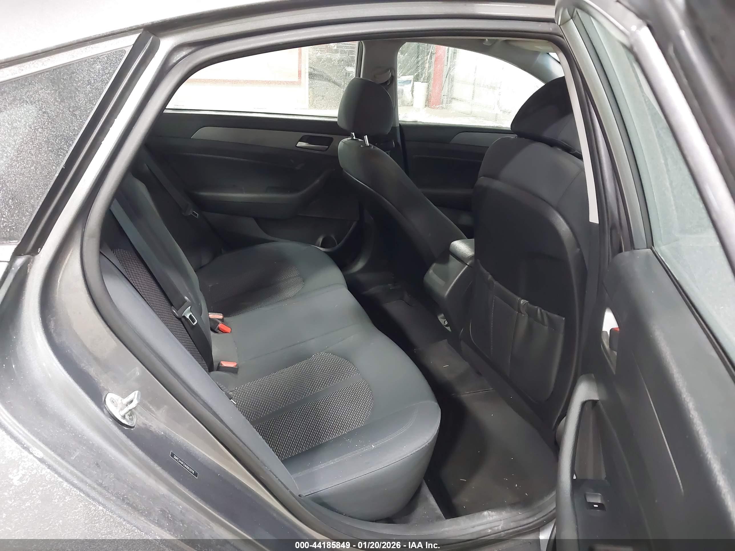 HYUNDAI SONATA image 8