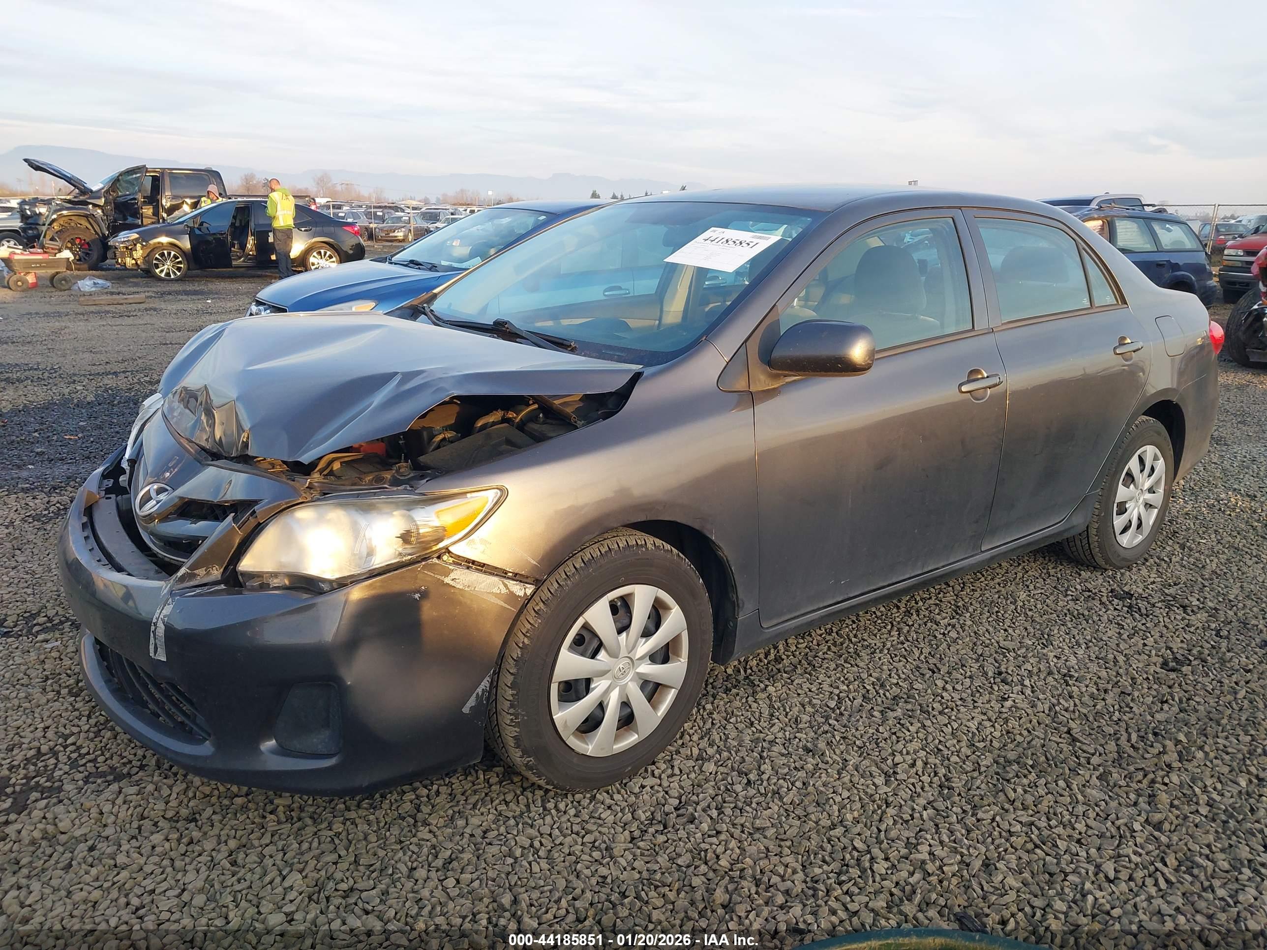 TOYOTA COROLLA image 2
