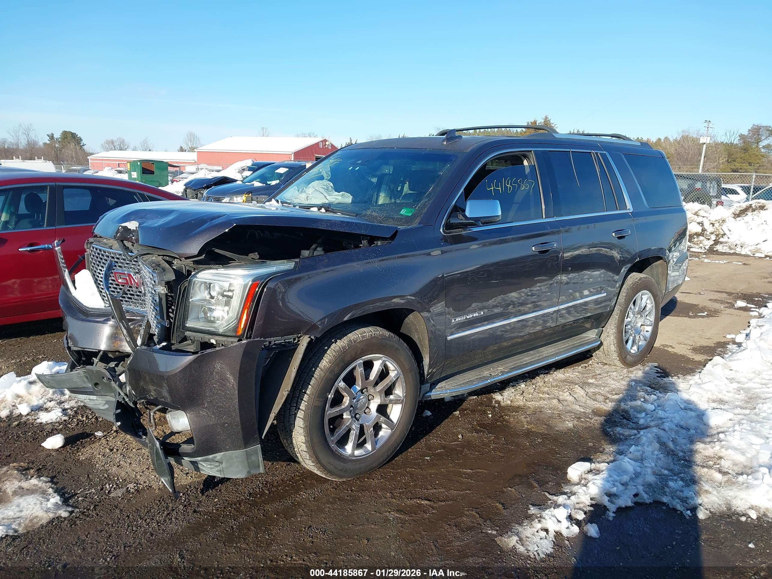 GMC YUKON image 2