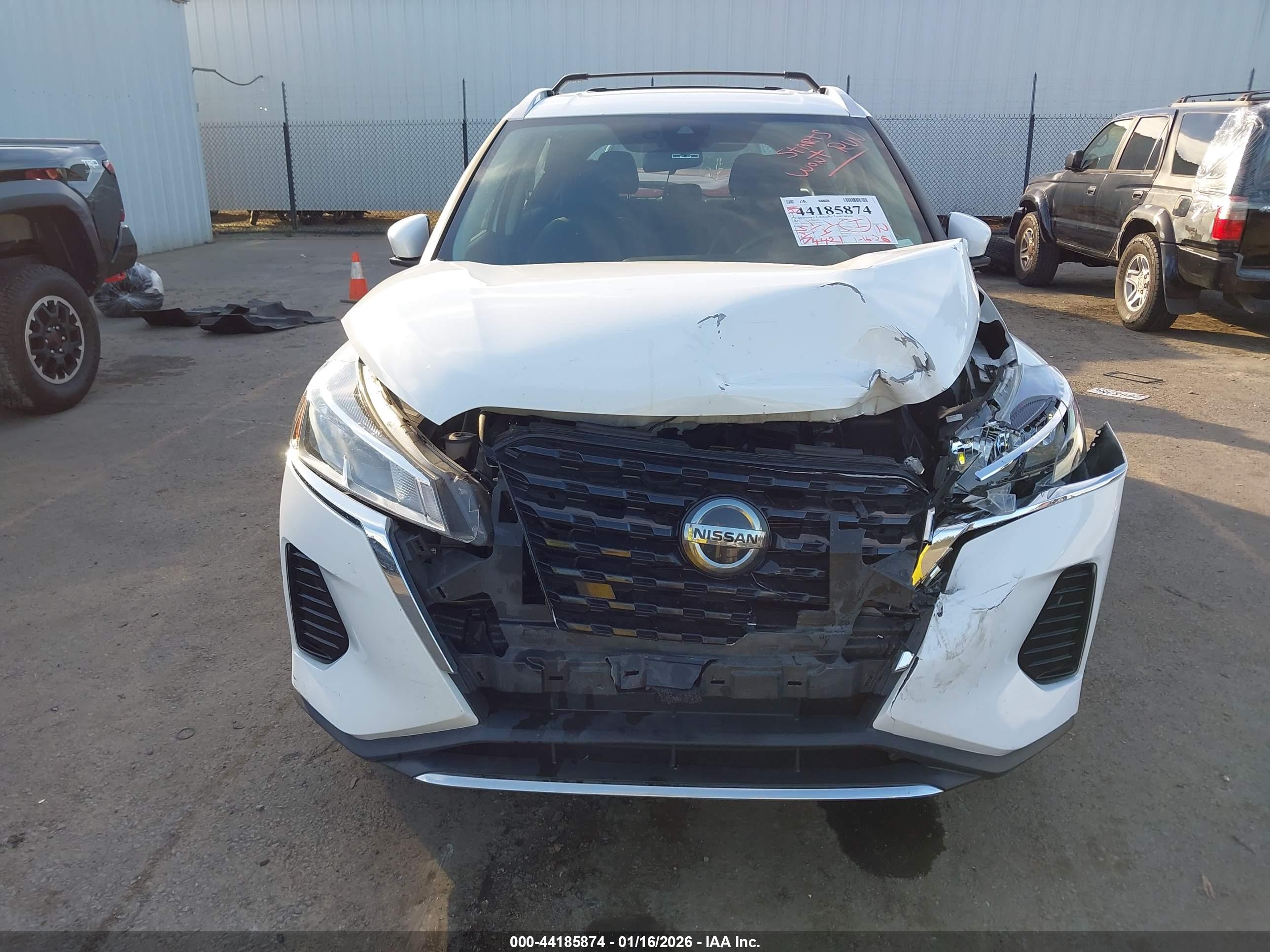 NISSAN KICKS image 6