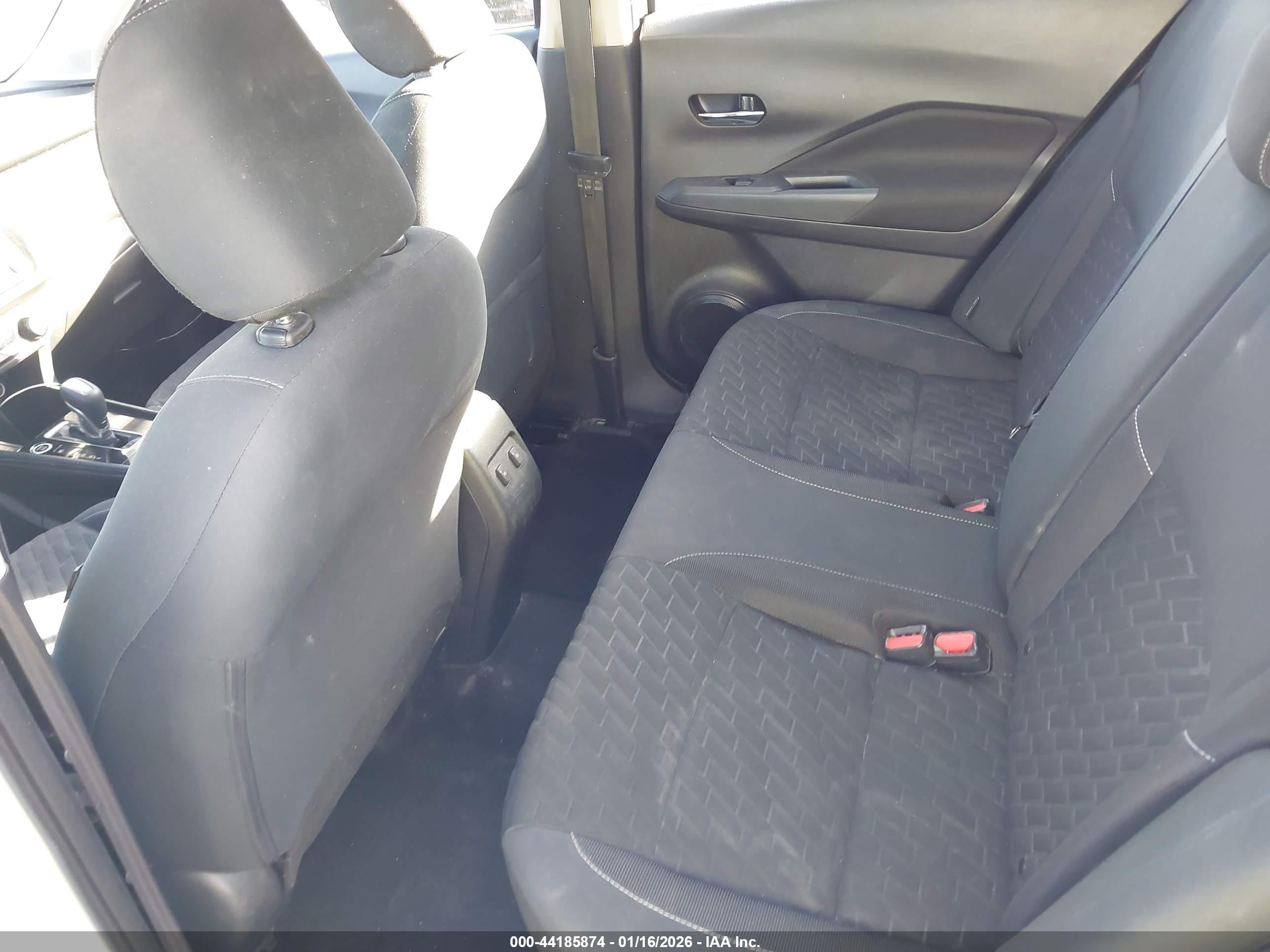 NISSAN KICKS image 8