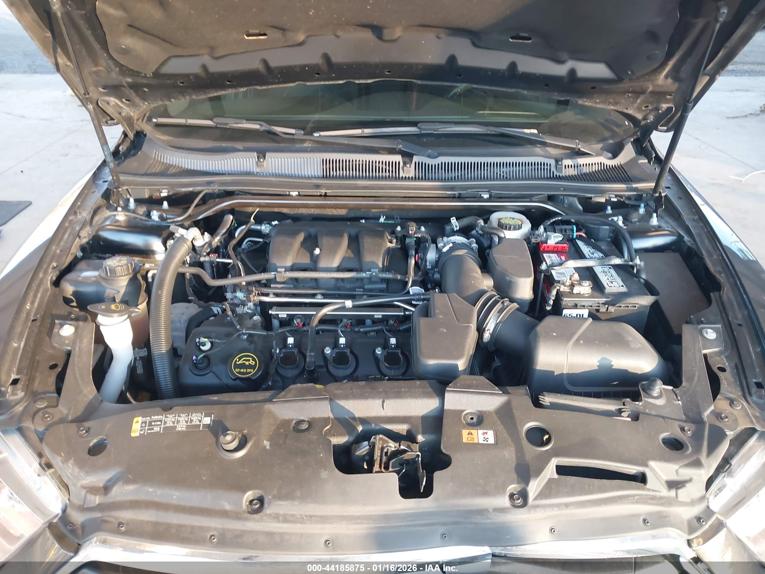 FORD TAURUS image 10