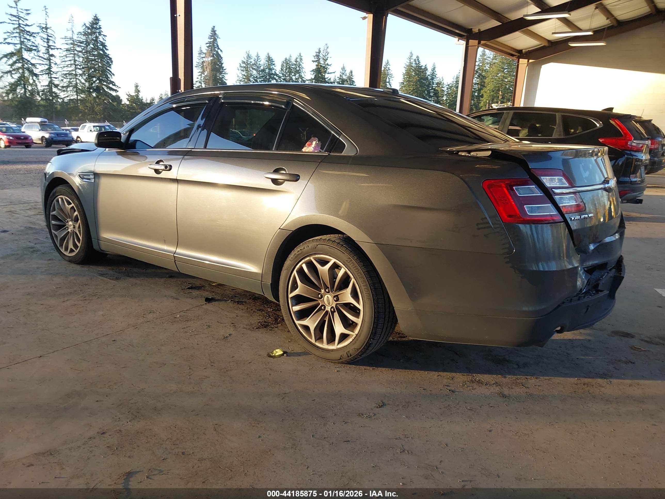 FORD TAURUS image 3