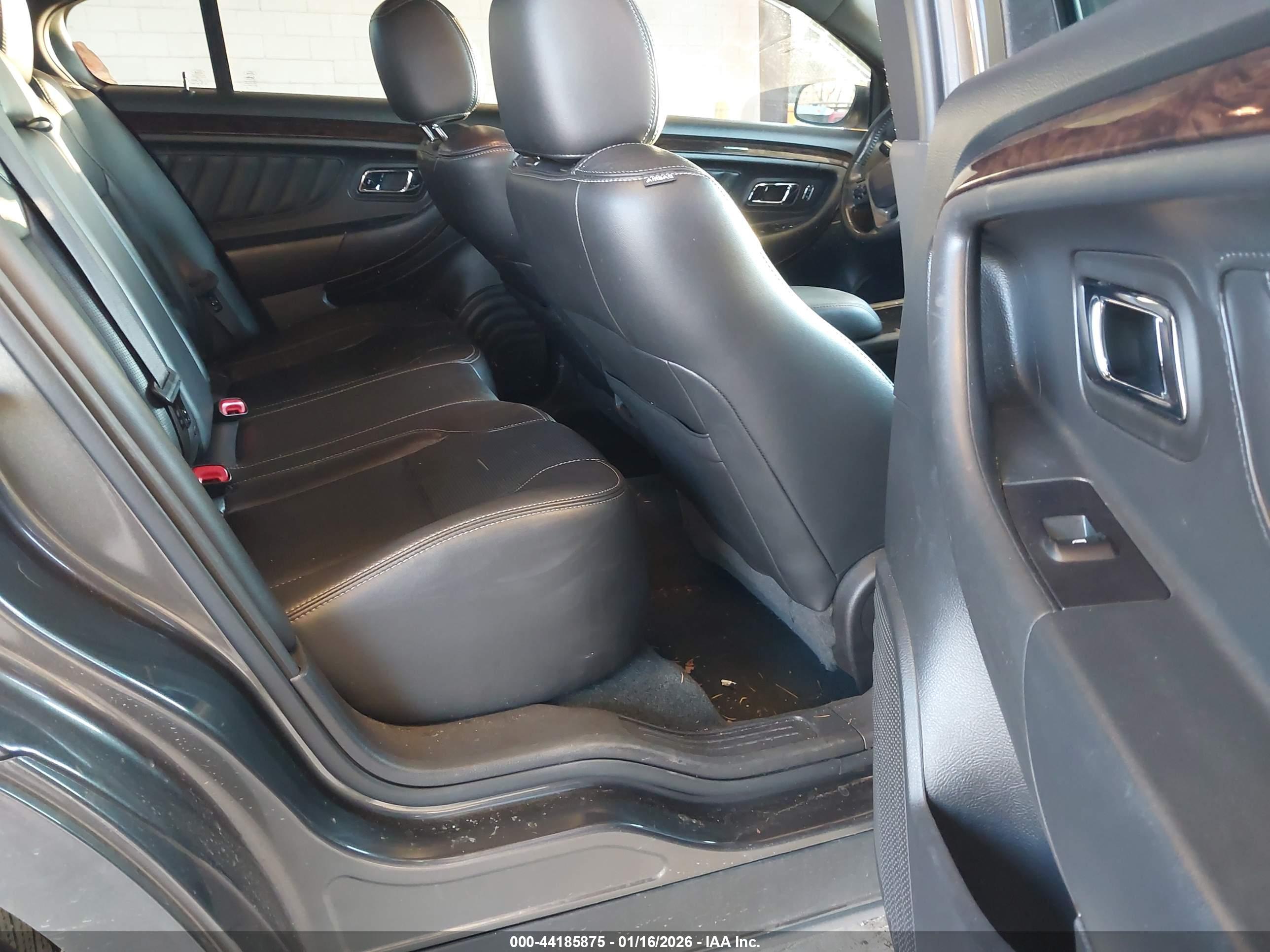 FORD TAURUS image 8